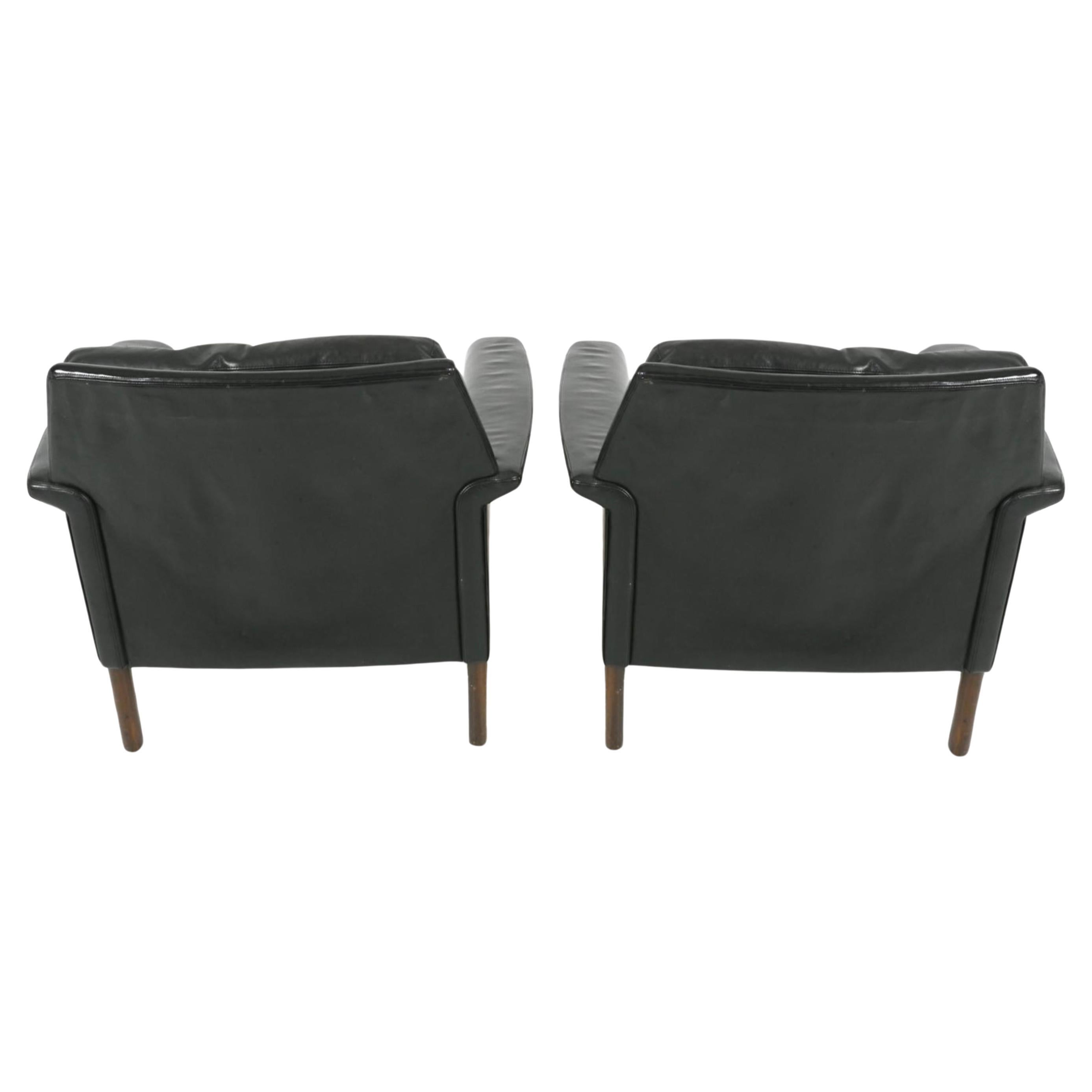 Woodwork Pair Mid-Century German Modern Black Leather Lounge Chairs by Rudolf Glatzel
