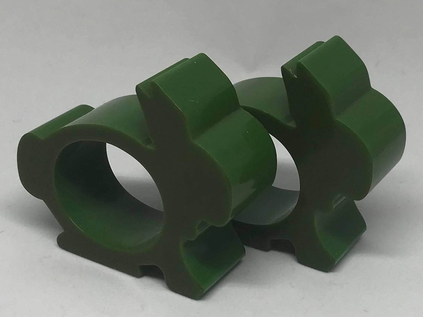 Pair of midcentury green Bakelite bunny napkin rings. Charming dark green Easter rabbit napkin holders in Bakelite. Perfect Easter basket gift. American, mid-20th century.
Dimensions: 2.75