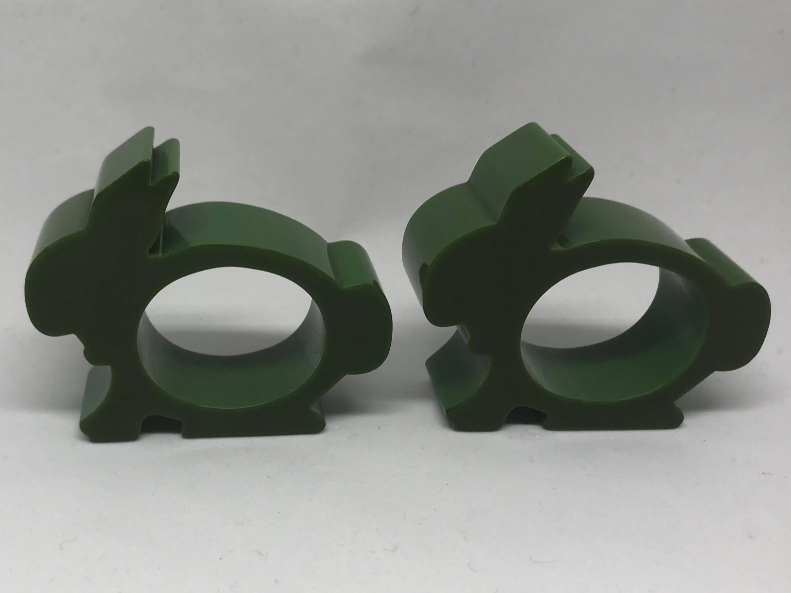 American Pair of Midcentury Green Bakelite Bunny Napkin Rings