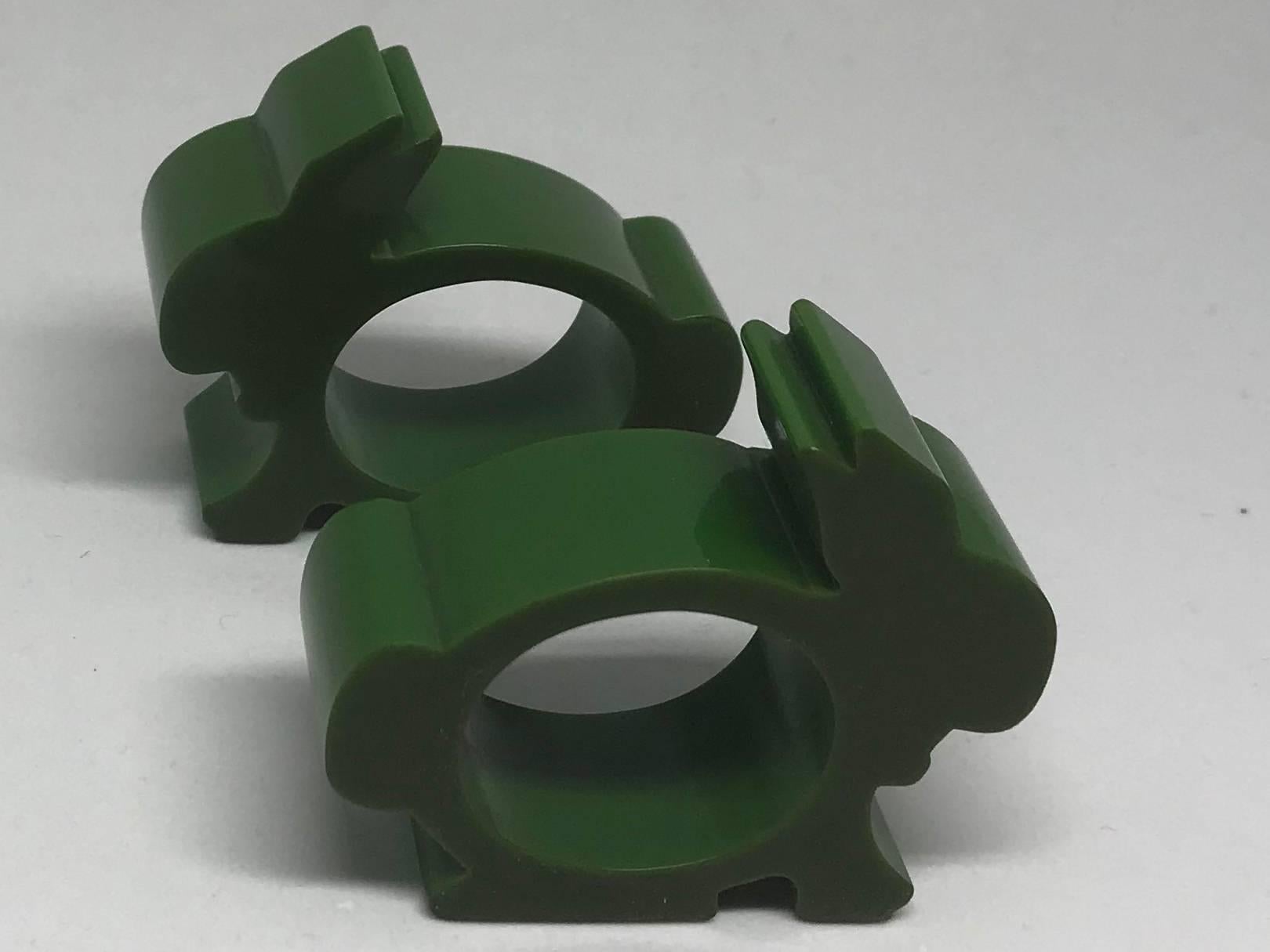 Pair of Midcentury Green Bakelite Bunny Napkin Rings 1