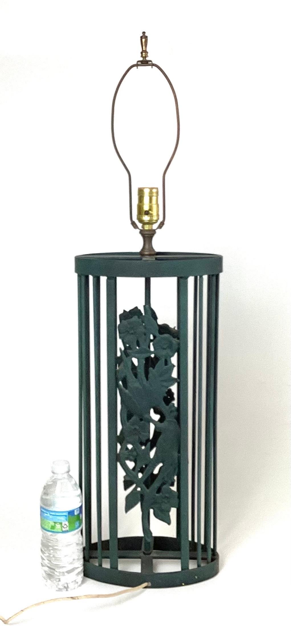Pair Mid Century Green Cast Iron Table Lamps In Excellent Condition For Sale In Lambertville, NJ