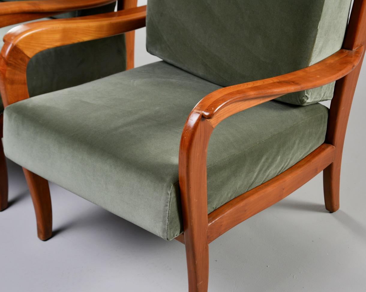Pair of Midcentury Italian Cherrywood Chairs with Green Velvetc 5