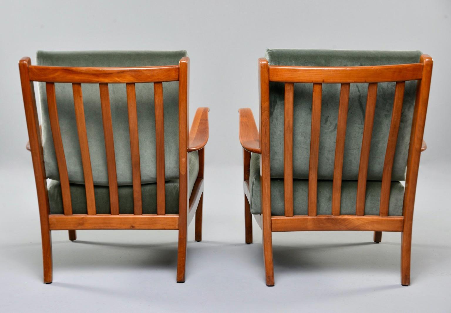 Upholstery Pair of Midcentury Italian Cherrywood Chairs with Green Velvetc