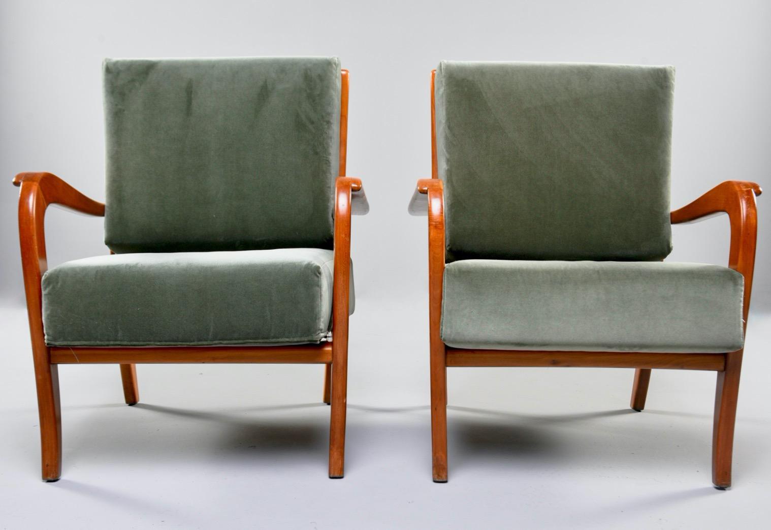 Pair of Midcentury Italian Cherrywood Chairs with Green Velvetc 2