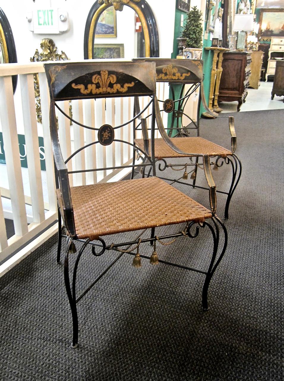 Pair of Midcentury Italian Iron Chairs Attributed to Tomaso Bruzzi For Sale 3