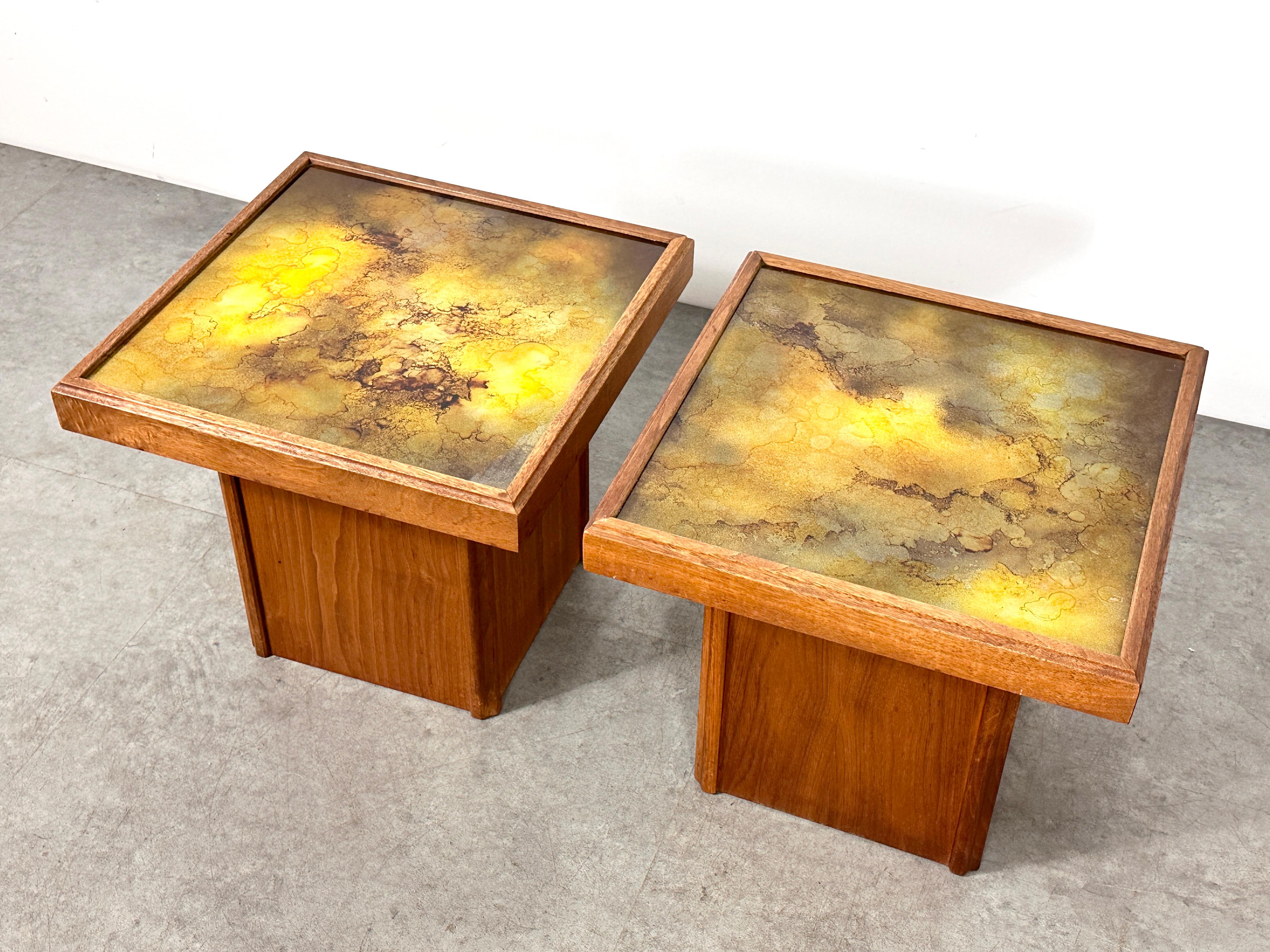 Mid-Century Modern Pair Mid Century John Keal Brown Saltman Walnut & Glass End Side Tables 1950s For Sale