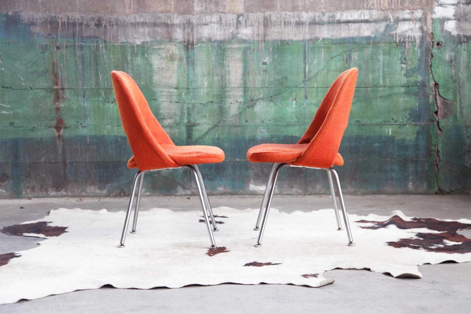 Mid-Century Modern Pair Mid Century Knoll Saarinen Steel Chrome & Orange Wool Chairs, 1960s--2pcs