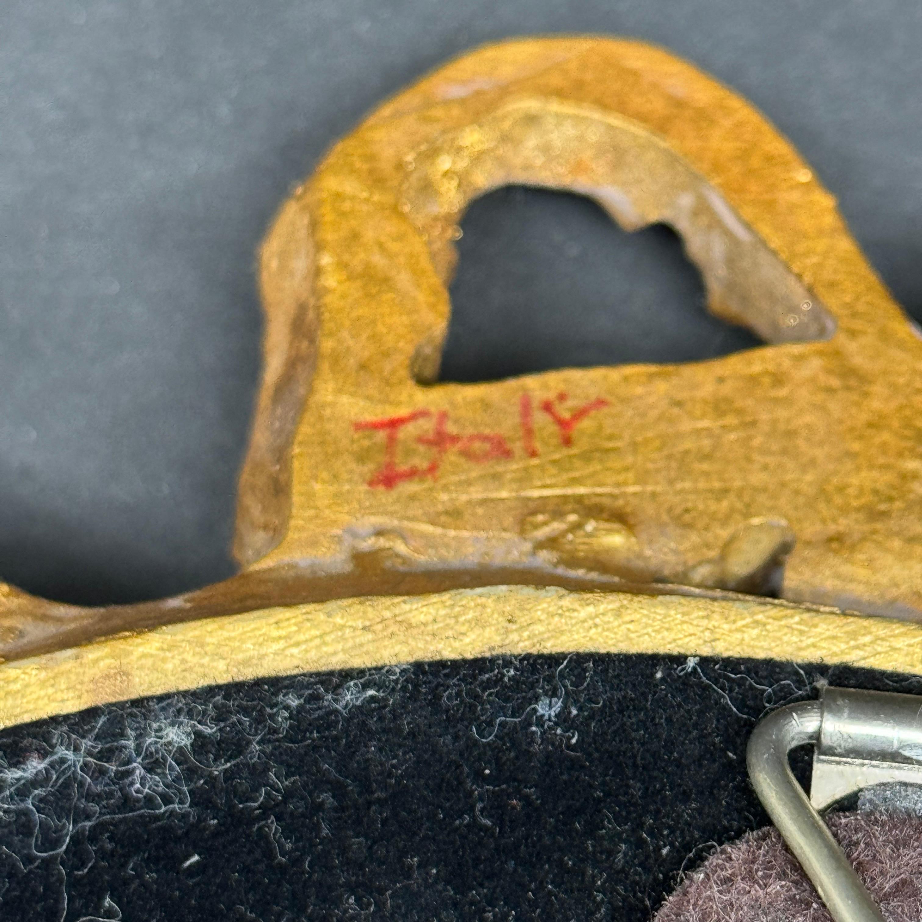 Paar ovale vergoldete Wandspiegel im Louis-XVI.-Stil aus der Mitte des Jahrhunderts, Italien im Angebot 1