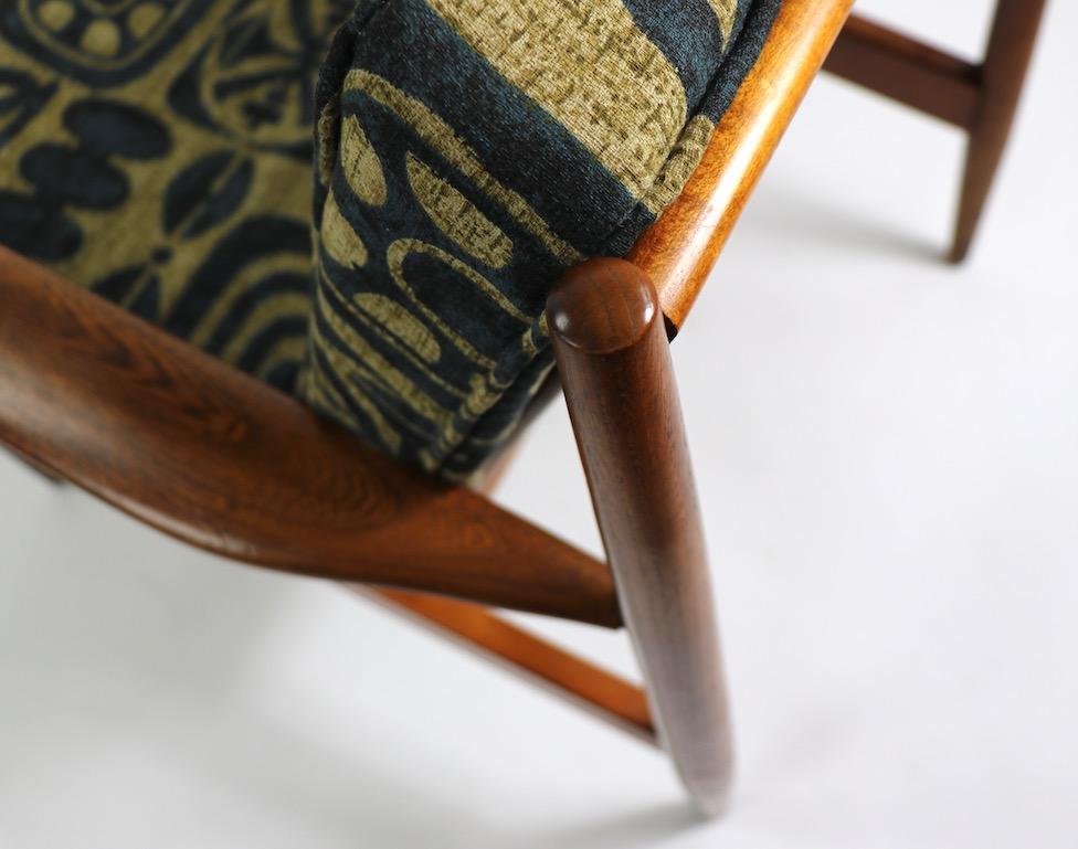 Pair of Mid Century  Lounge Chairs by Baumritter 10