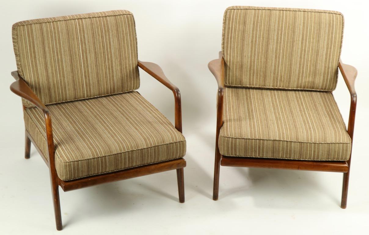 Pair of Mid Century Lounge Chairs by Mel Simlow For Sale 10