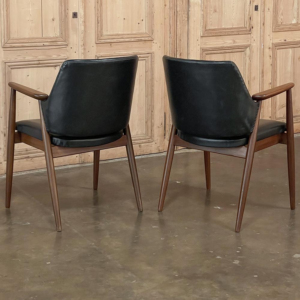 Pair Mid-Century Mahogany & Faux Leather Armchairs In Good Condition For Sale In Dallas, TX