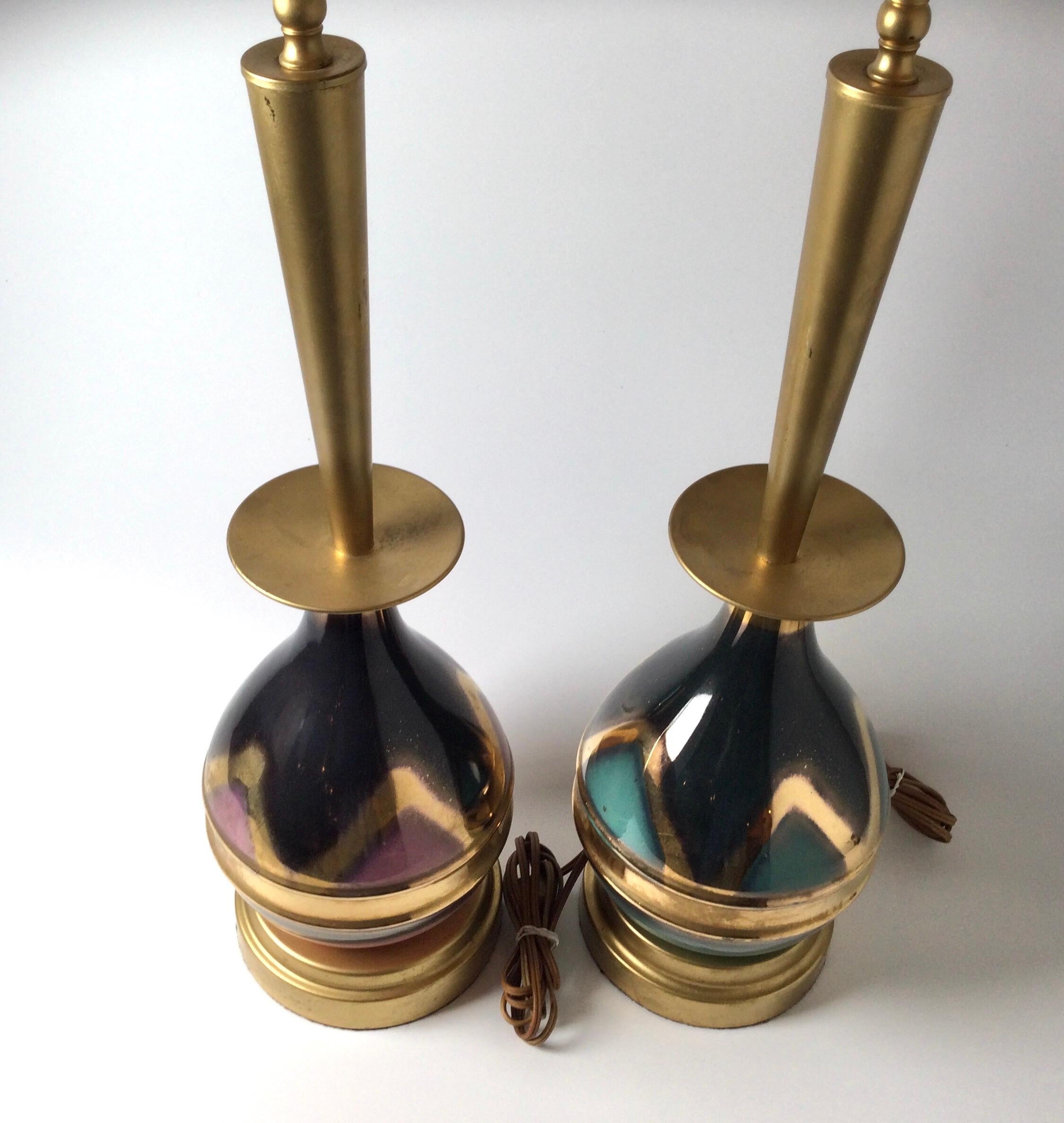 Mid-20th Century Pair of Mid-Century Modern 1950s Metal and Metallic Glazed Porcelain Lamps For Sale