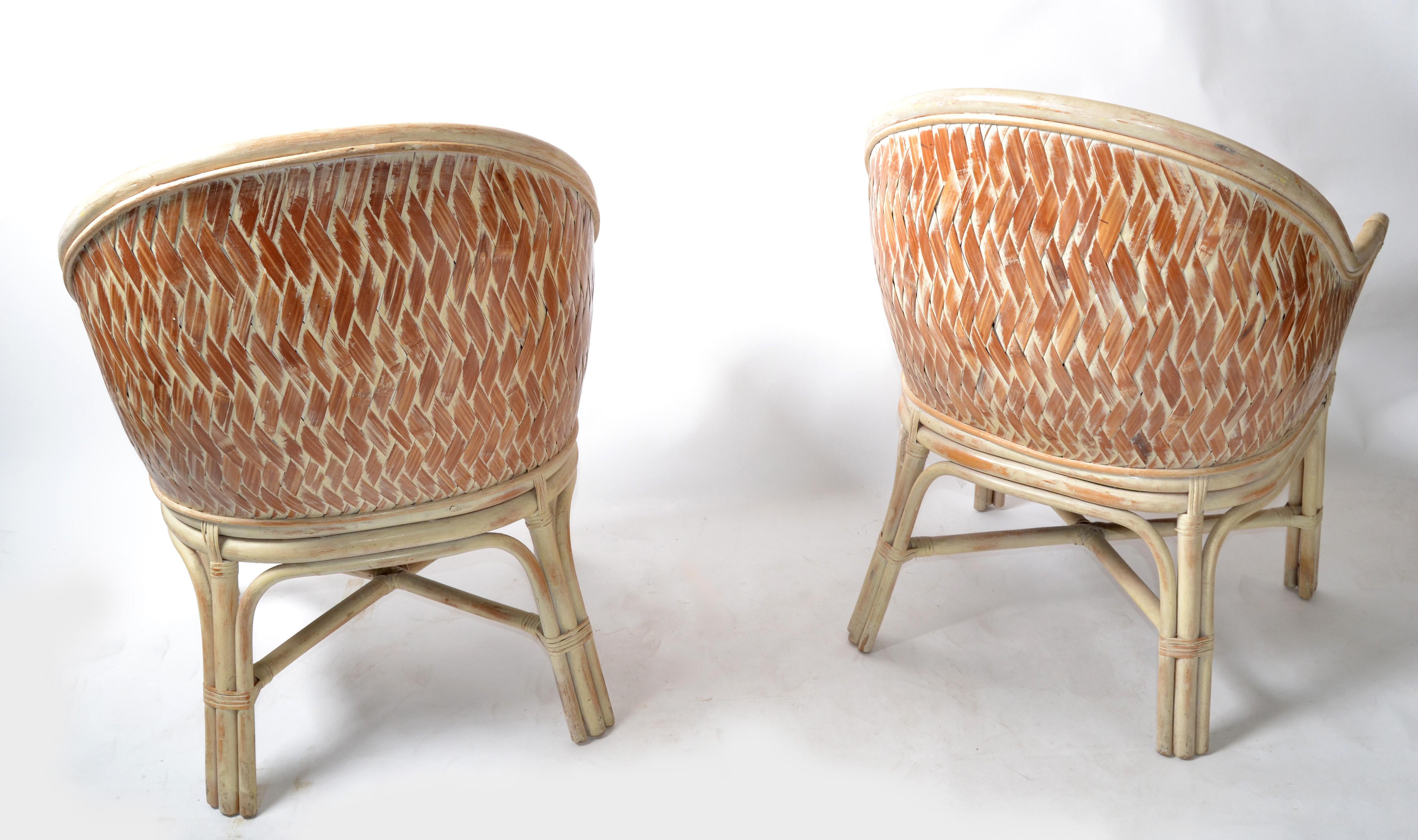 Paire de fauteuils modernes du milieu du siècle dernier en bambou et rotin, tapisserie rayée orange, 1970 en vente 6