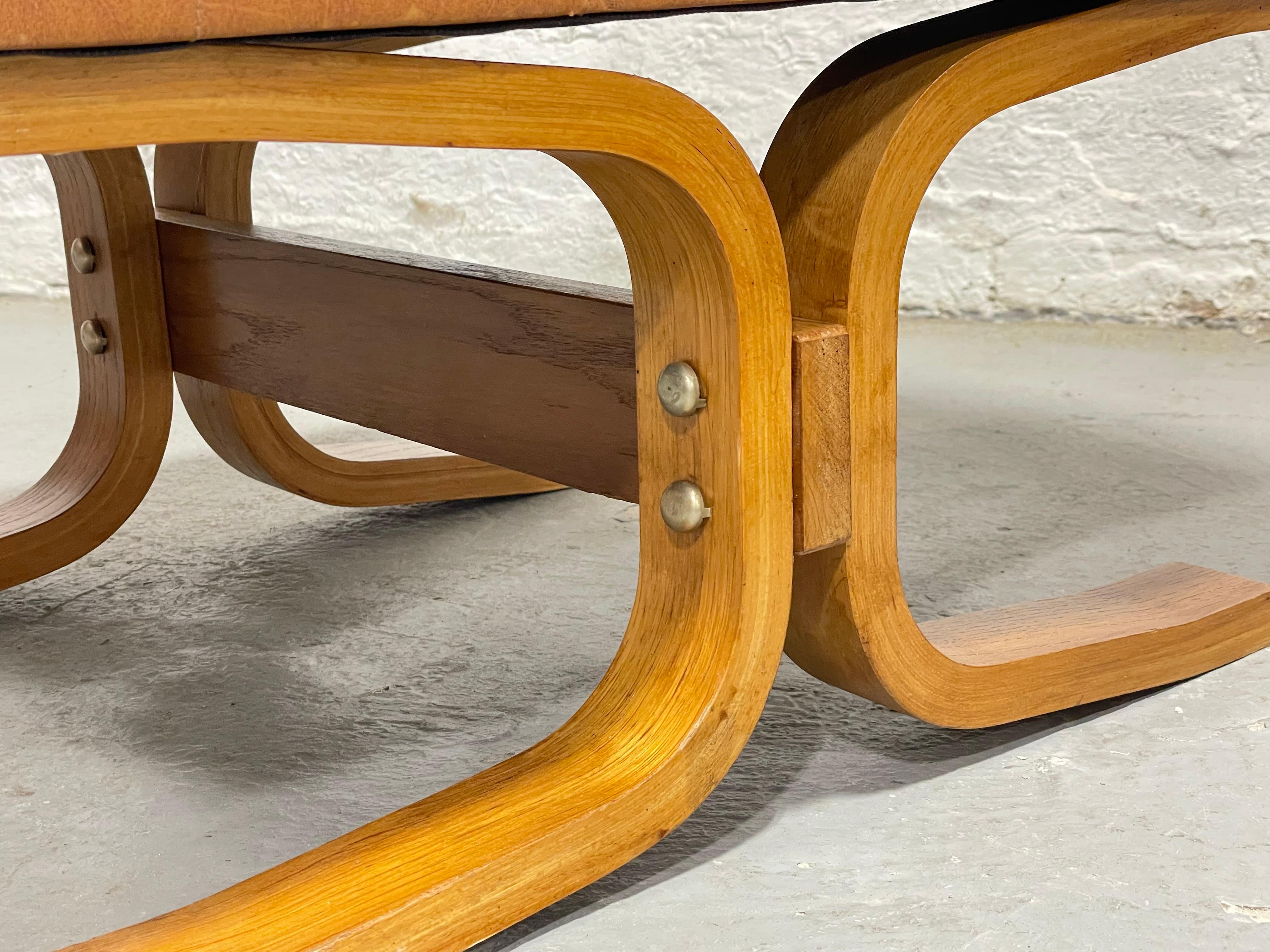 Pärchen - Mid Century Modern BENTWOOD Lounge Chairs von Ludvik Volak, Tschechien, um 1960 im Angebot 4