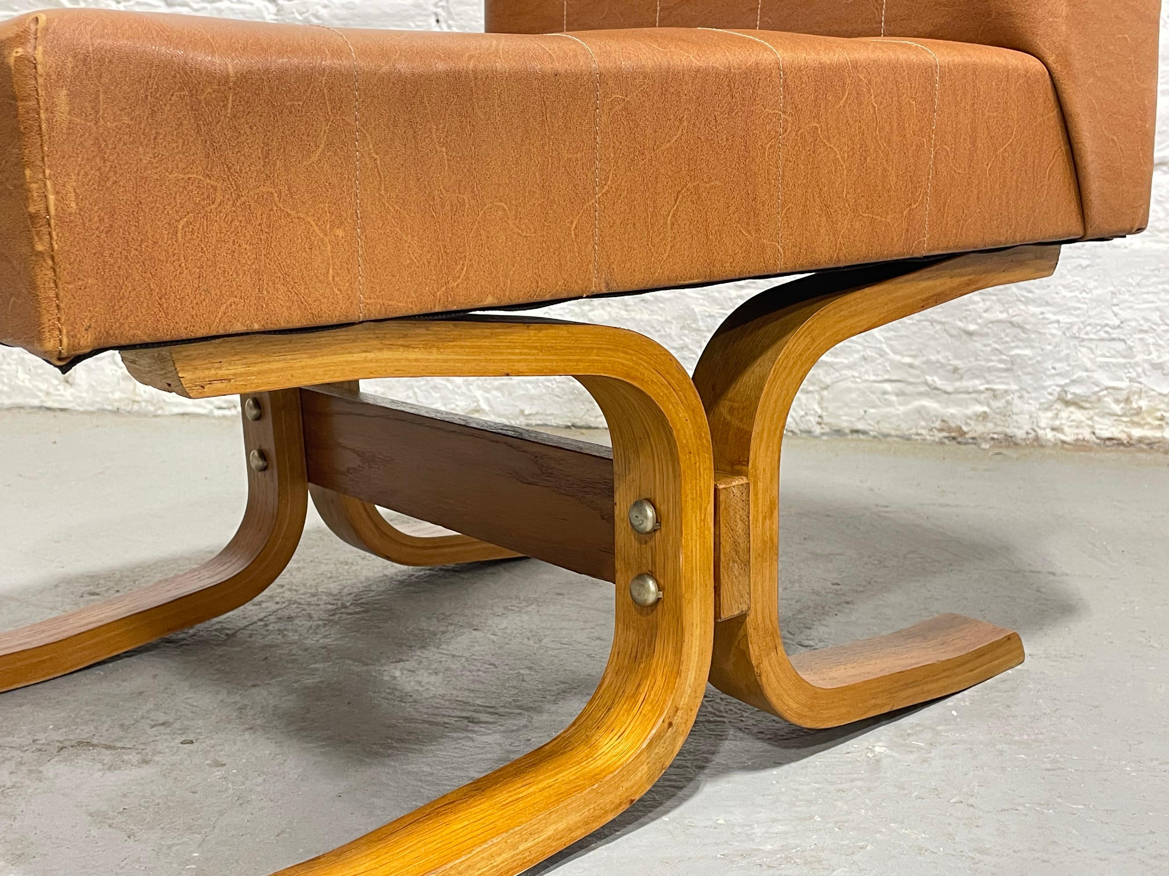 Pärchen - Mid Century Modern BENTWOOD Lounge Chairs von Ludvik Volak, Tschechien, um 1960 im Angebot 2