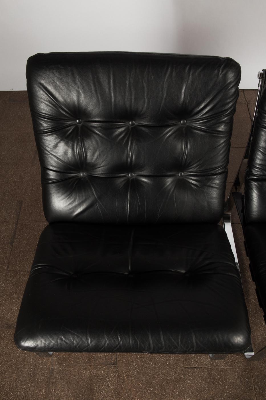 Late 20th Century Pair of Mid-Century Modern, Black Leather Spring Lounge Chairs by Ingmar Relling For Sale