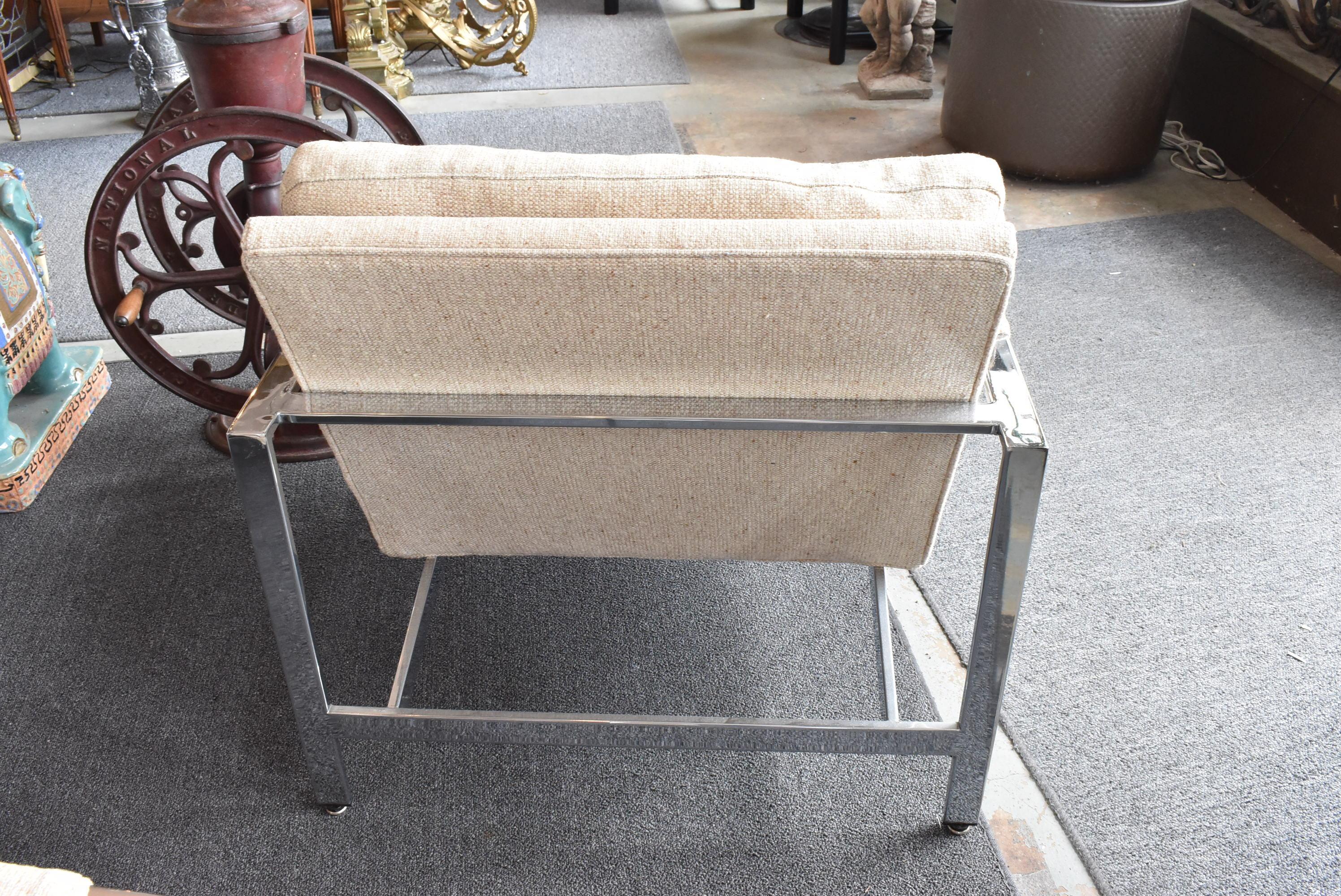 20ième siècle Paire de chaises d'appoint en chrome et tissu de style Milo Baughman, mi-siècle moderne en vente