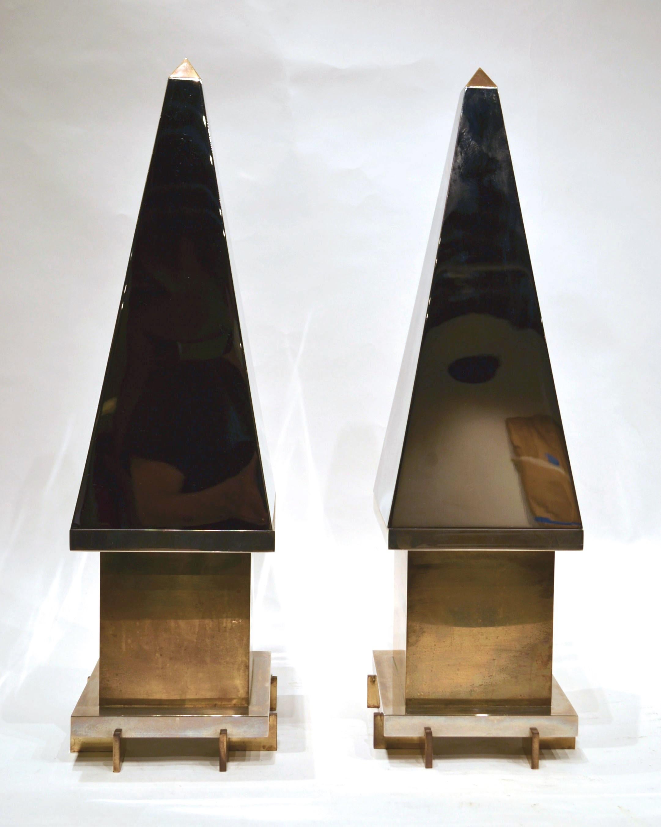 Pair of Mid-Century Modern Chrome-Plated Bronze Obelisks In Good Condition In New York, NY
