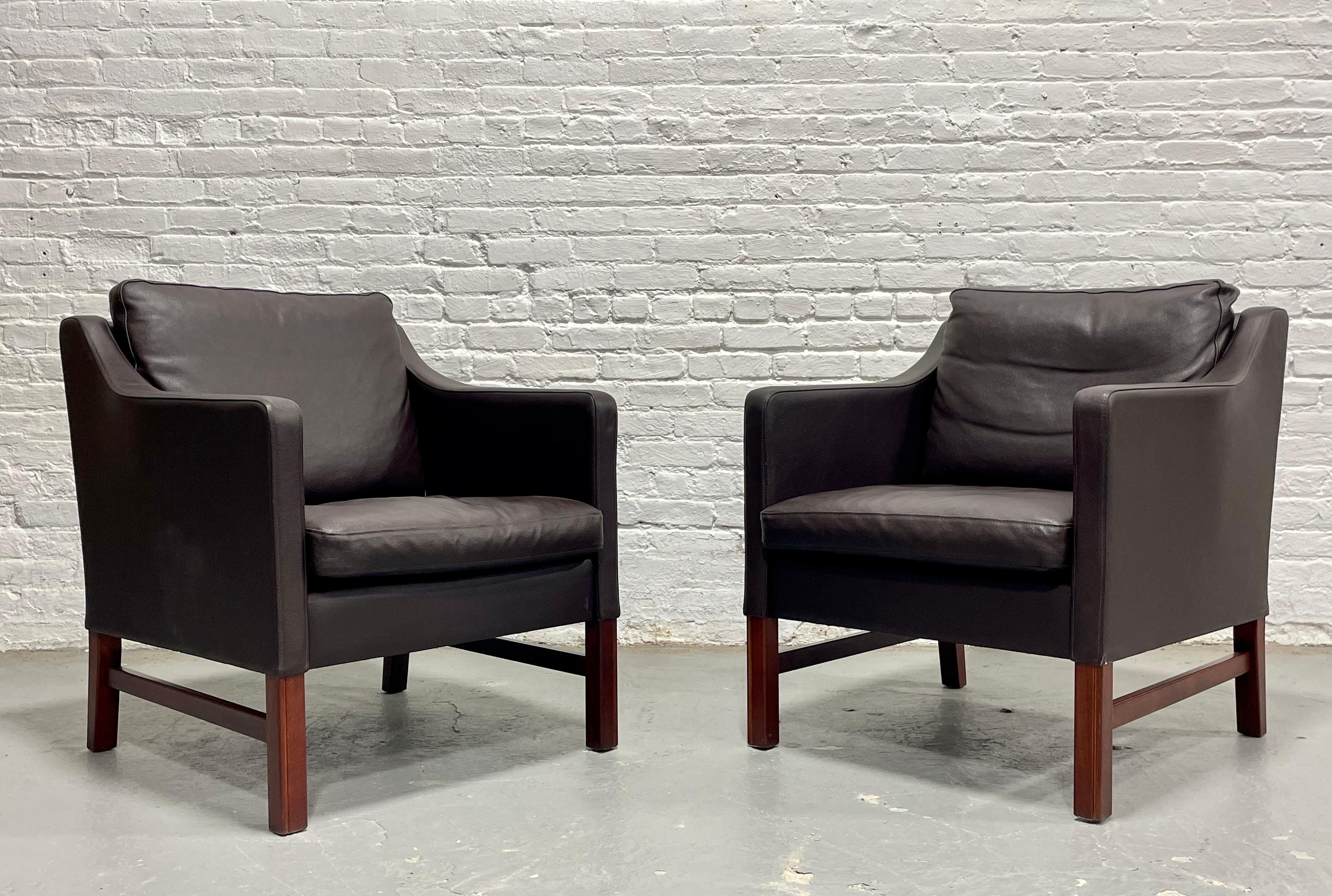 PAIRE - Chaises de salon en cuir danois moderne du milieu du siècle par Skipper Mobler en vente 7