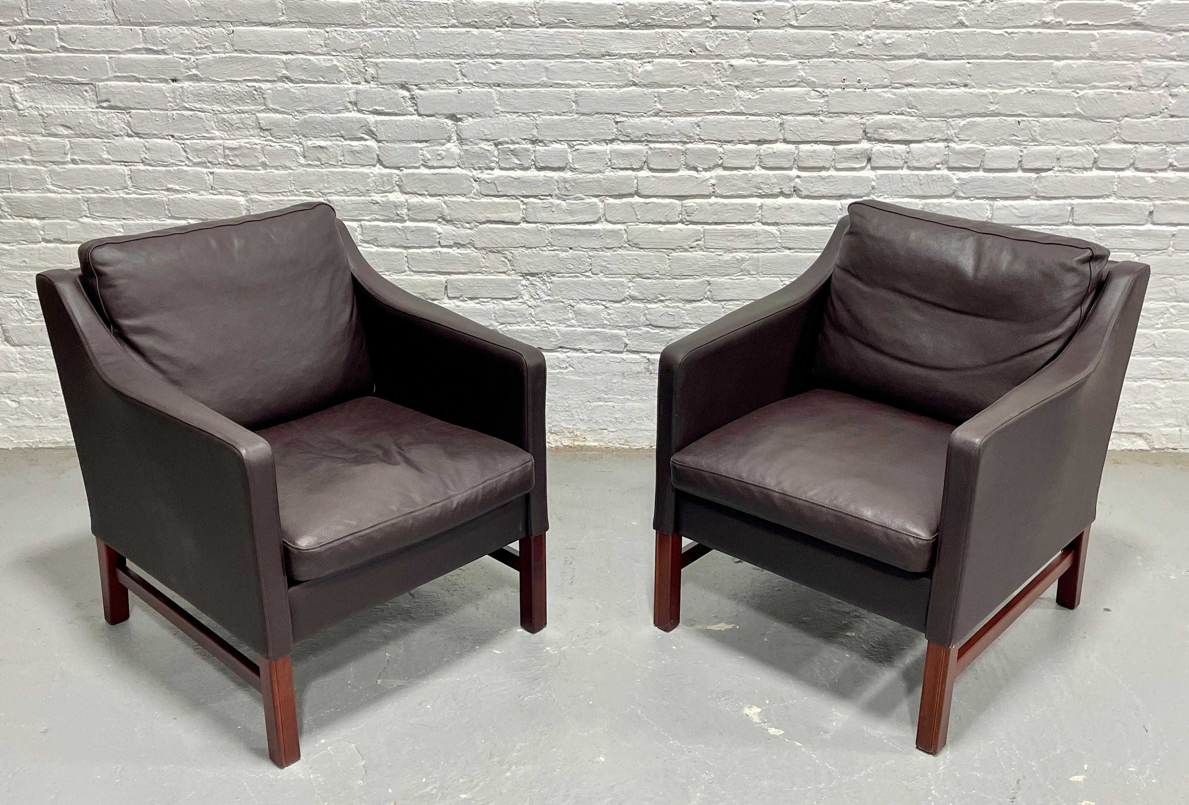 PAIRE - Chaises de salon en cuir danois moderne du milieu du siècle par Skipper Mobler en vente 9