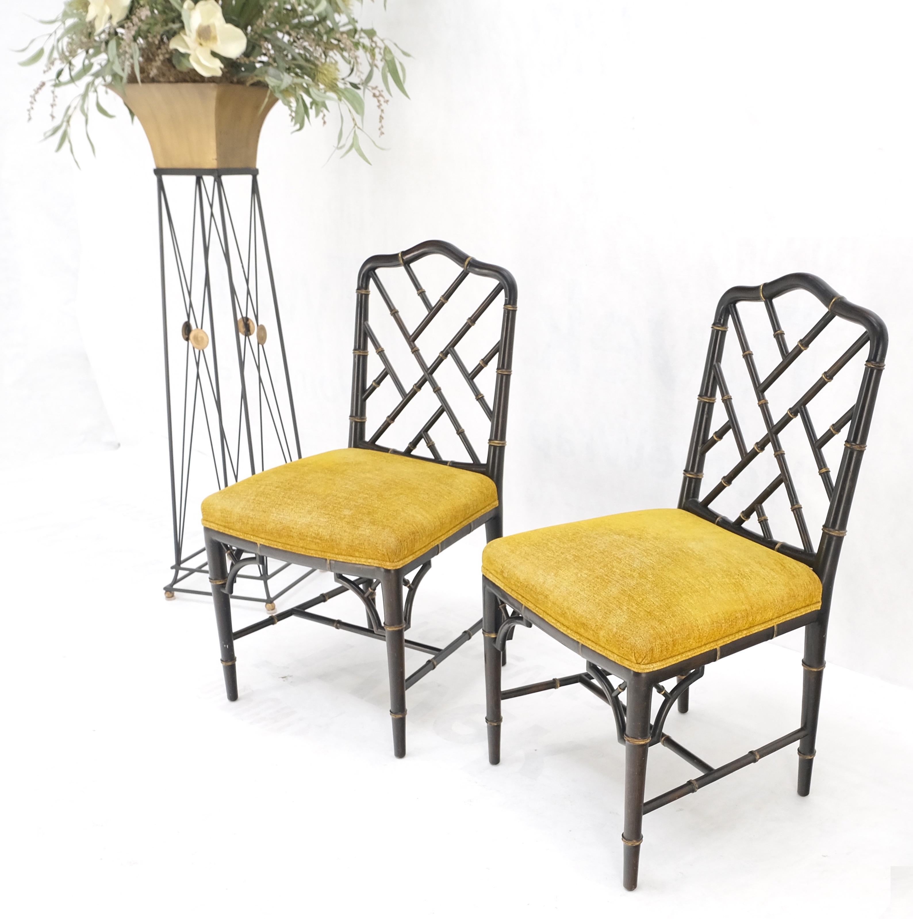 Paar Mid Century Modern Dekorative Ebonized Nussbaum Faux Bambus Beistellstühle Mint im Angebot 6