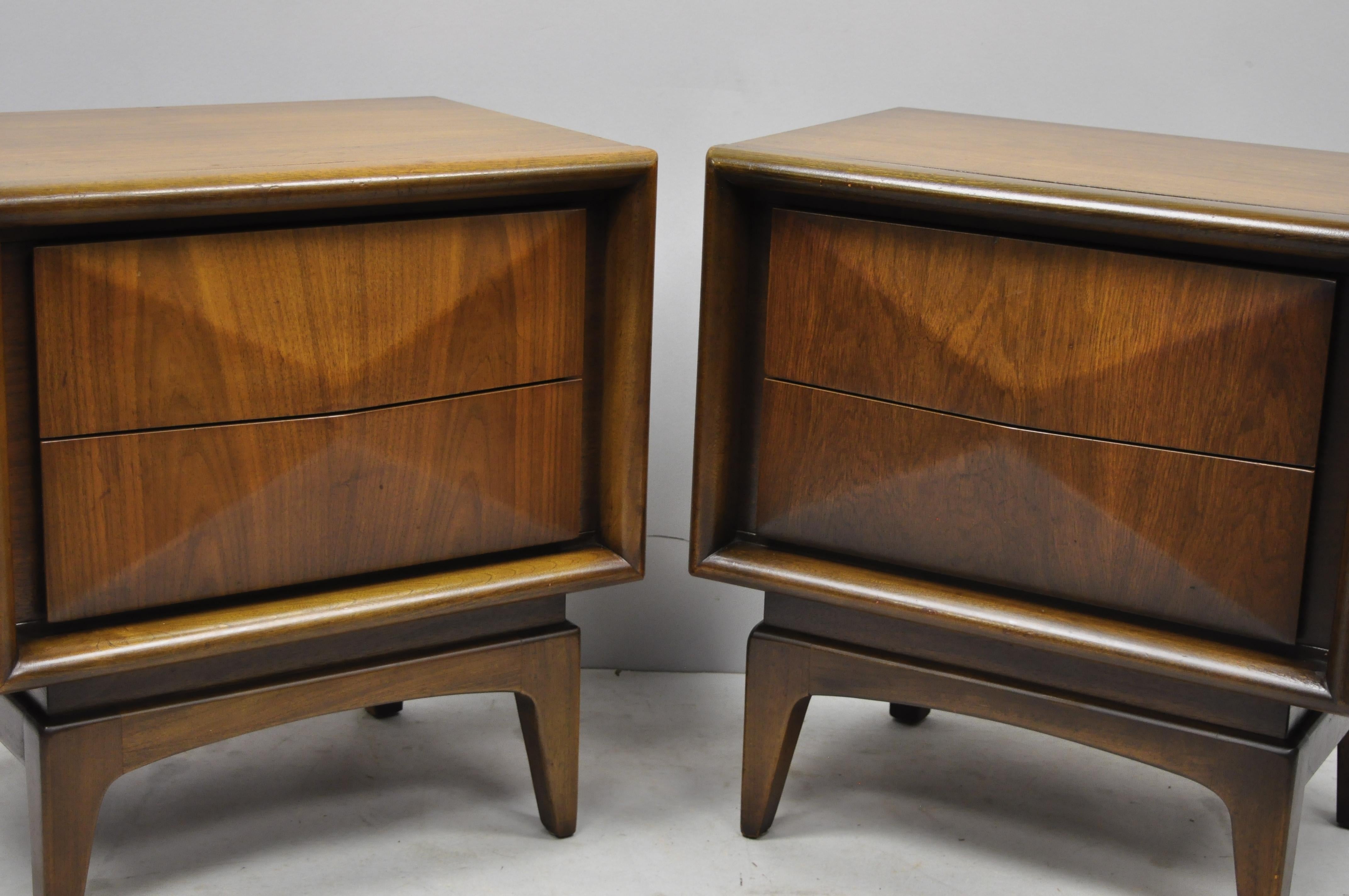 Mid-Century Modern Diamond Front Walnut Nightstands Bedside Table, United, Pair 2