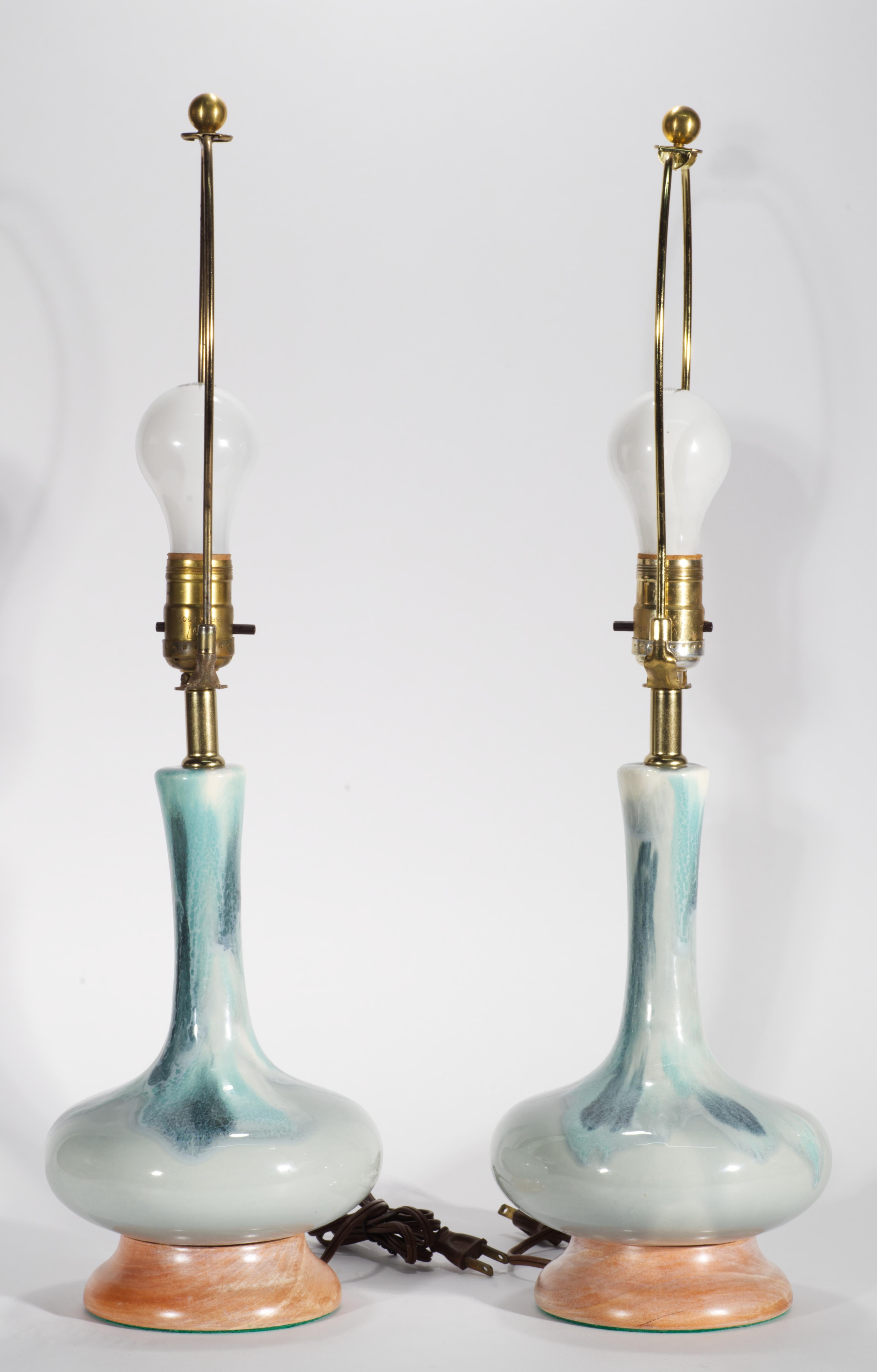 Mid-Century Modern Paire de lampes de table en céramique Drip Flambe du milieu du siècle dernier Haeger années 1950 en vente
