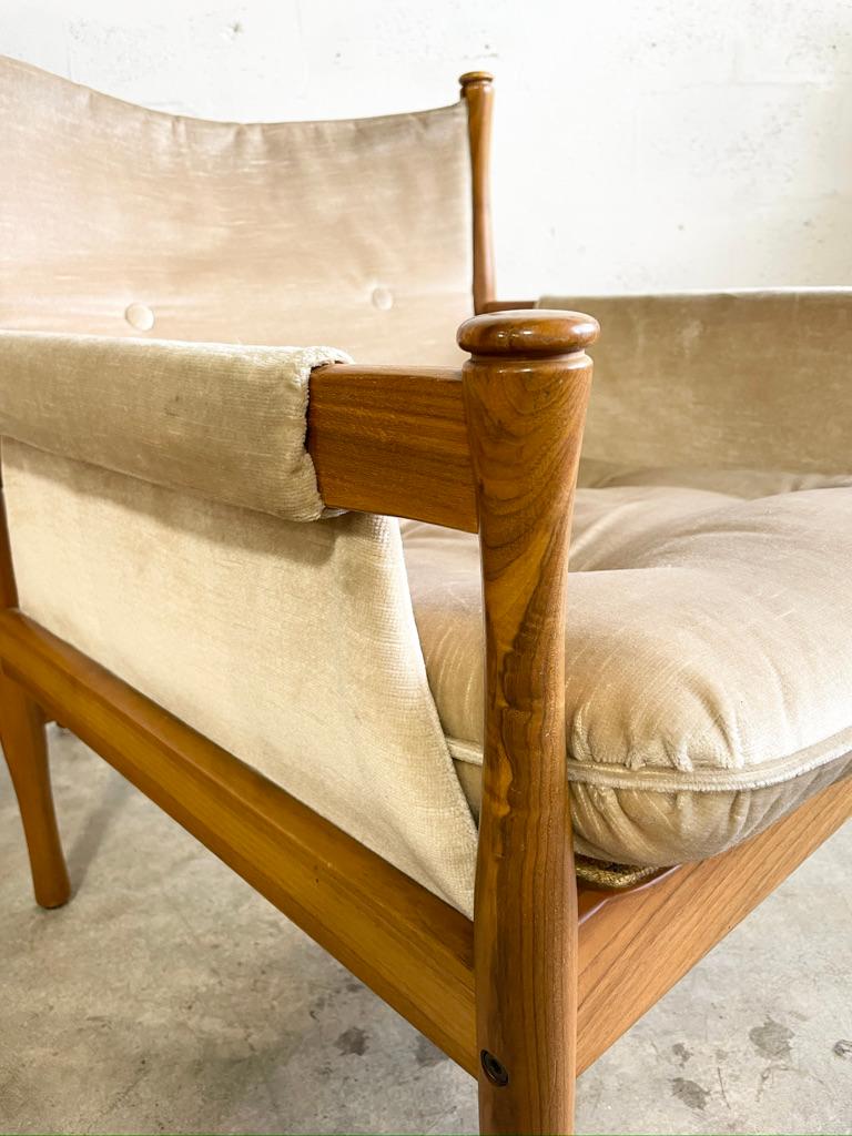 Paar Mid Century Modern Easy Chairs von Dux (Skandinavische Moderne) im Angebot