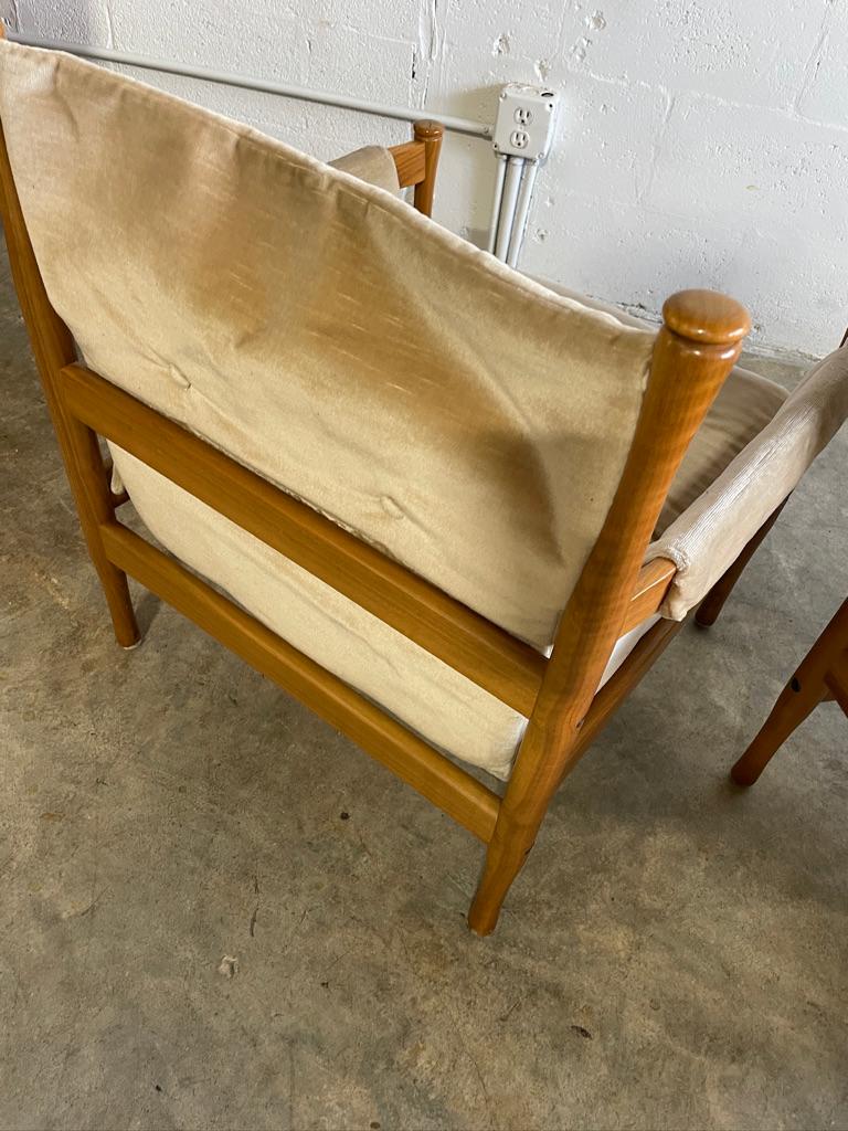 Paar Mid Century Modern Easy Chairs von Dux im Zustand „Gut“ im Angebot in Fort Lauderdale, FL