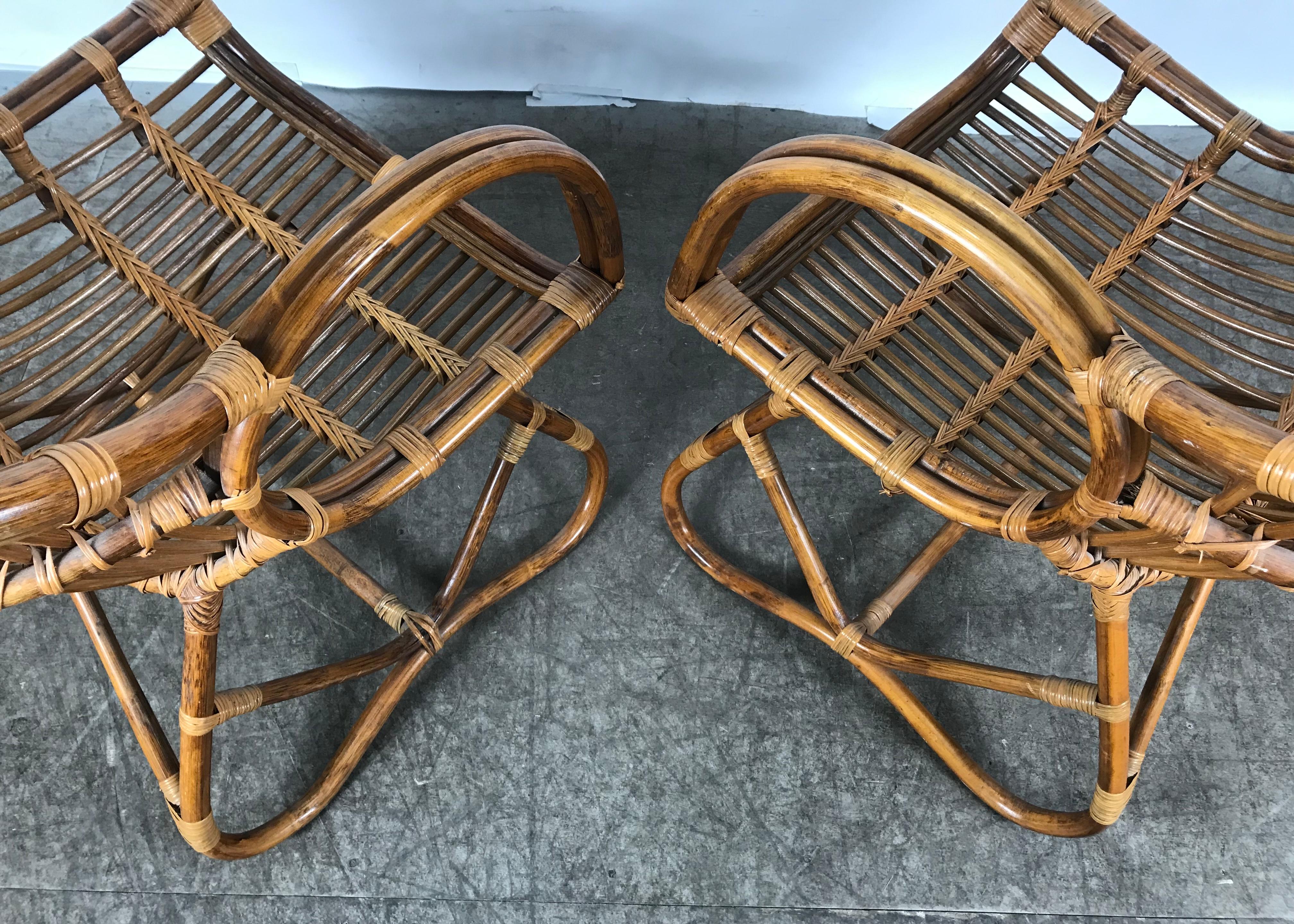 20th Century Pair of Mid-Century Modern after Franco Albini Bamboo or Rattan Lounge Chairs