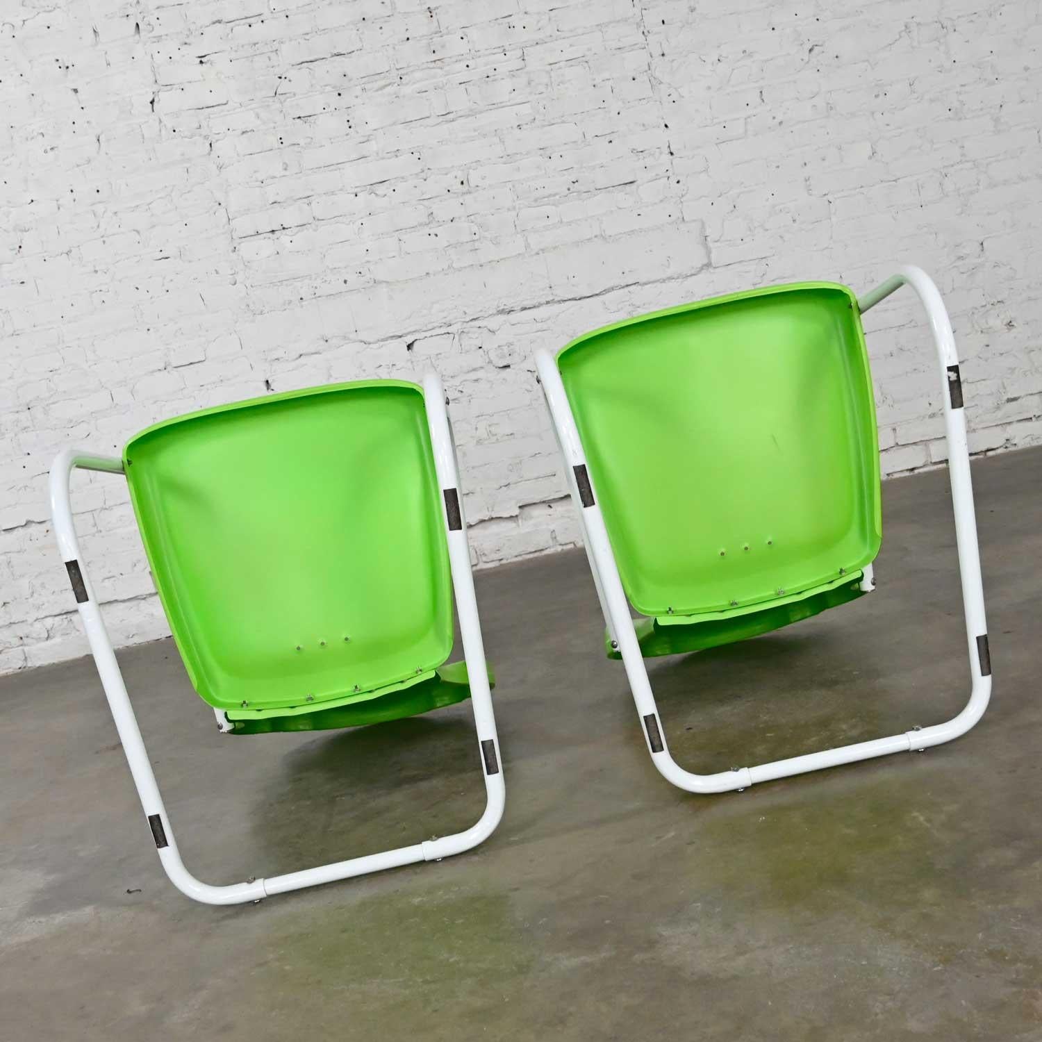 20th Century Pair Mid-Century Modern Green & White Metal Outdoor Cantilever Springer Chairs