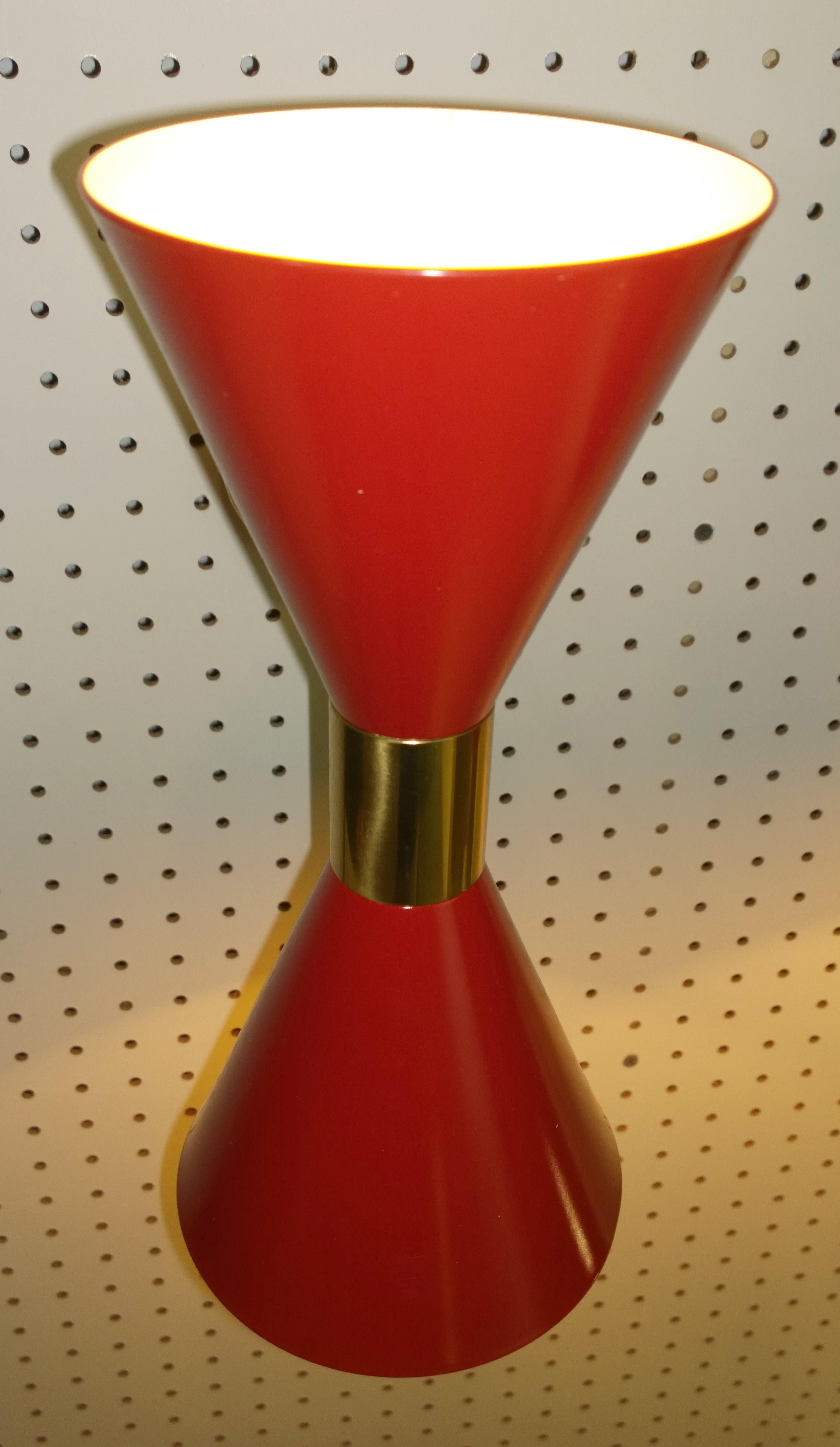 Pair of Stilnovo Red and White Enameled Aluminum with Brass Accents Sconces For Sale 9