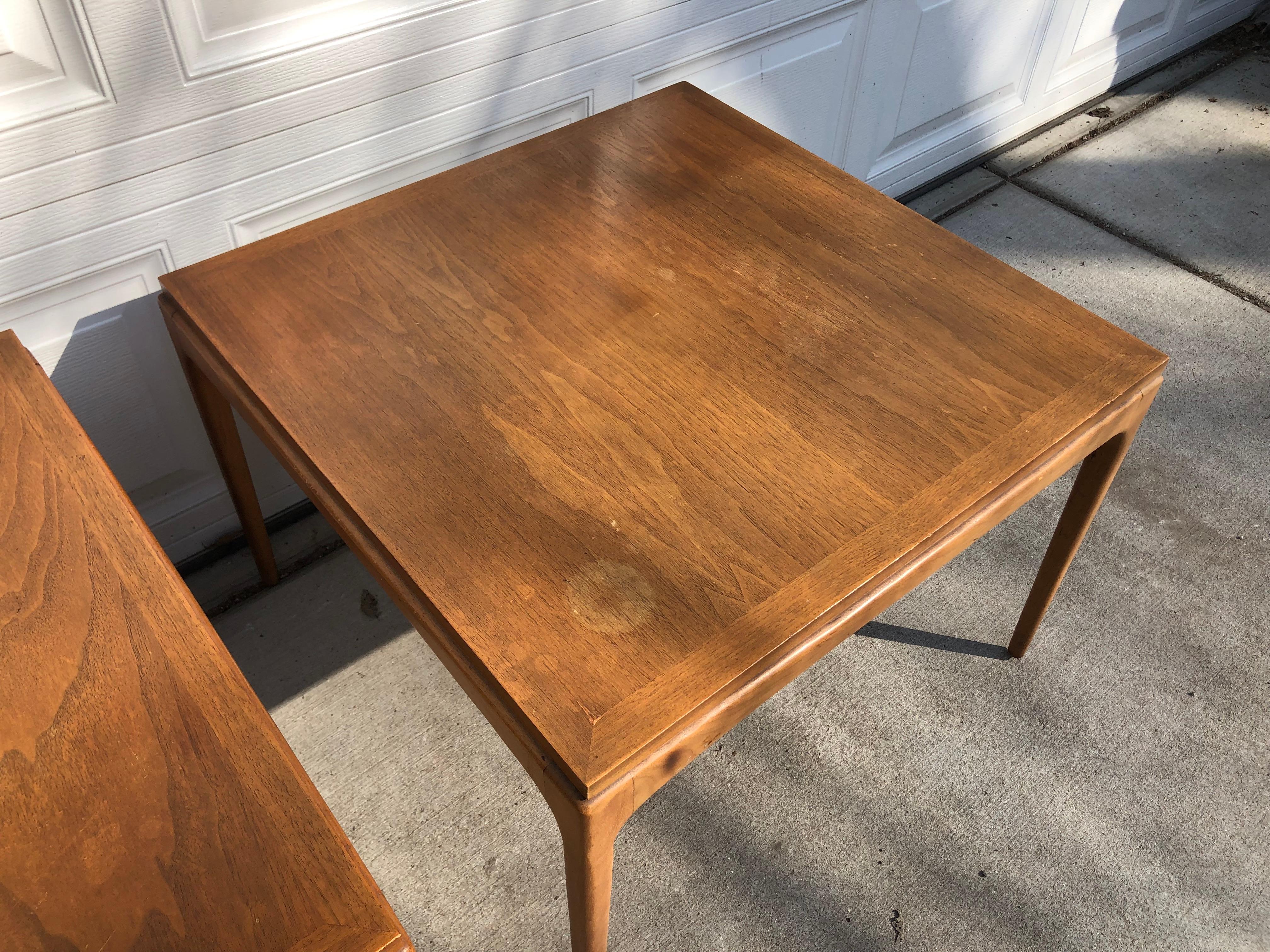 Pair Mid-Century Modern Lane Rhythm Square Walnut End Side Tables In Good Condition In Chicago, IL