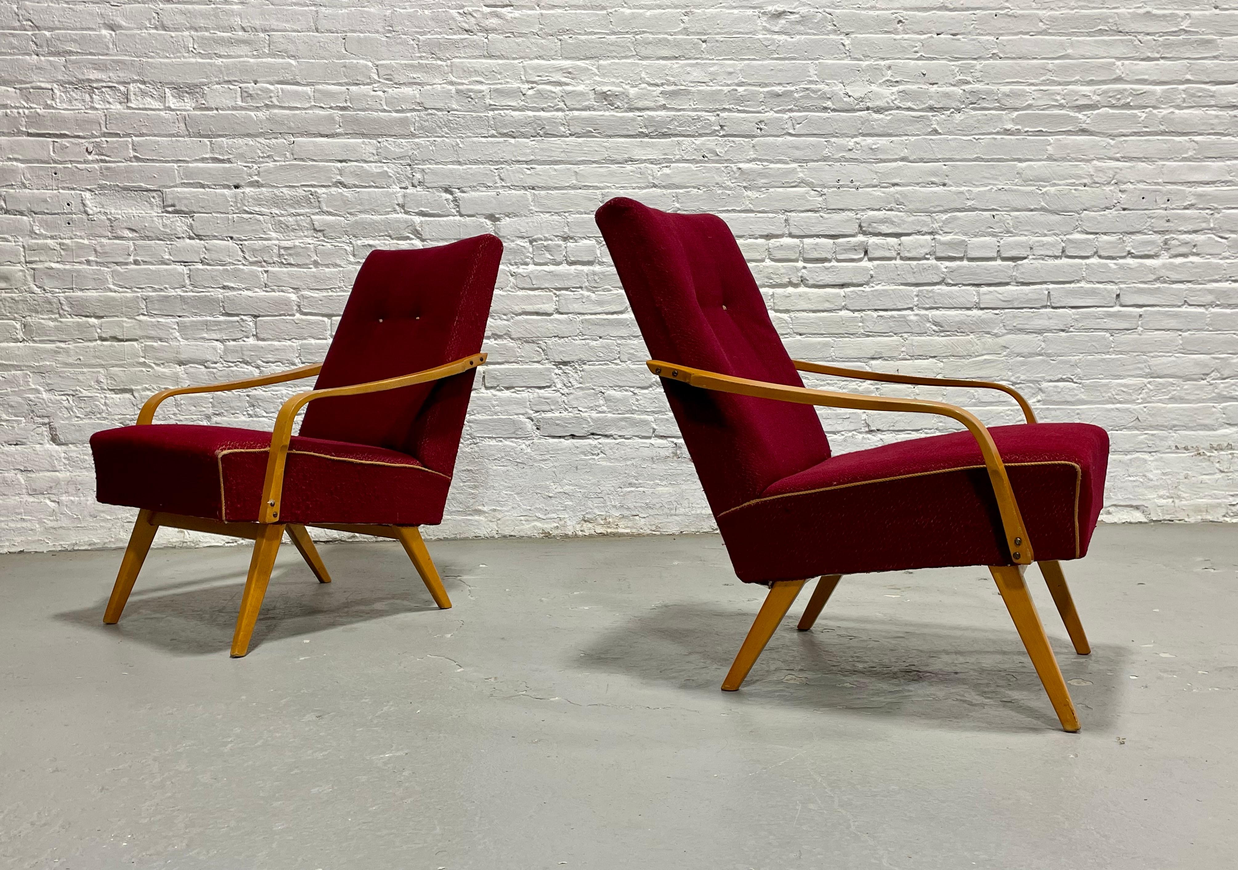 Mid-Century Modern PAIRE - Chaises longues modernes du milieu du siècle par Jaroslav Smidek, fabriquées en République tchèque, années 1960 en vente