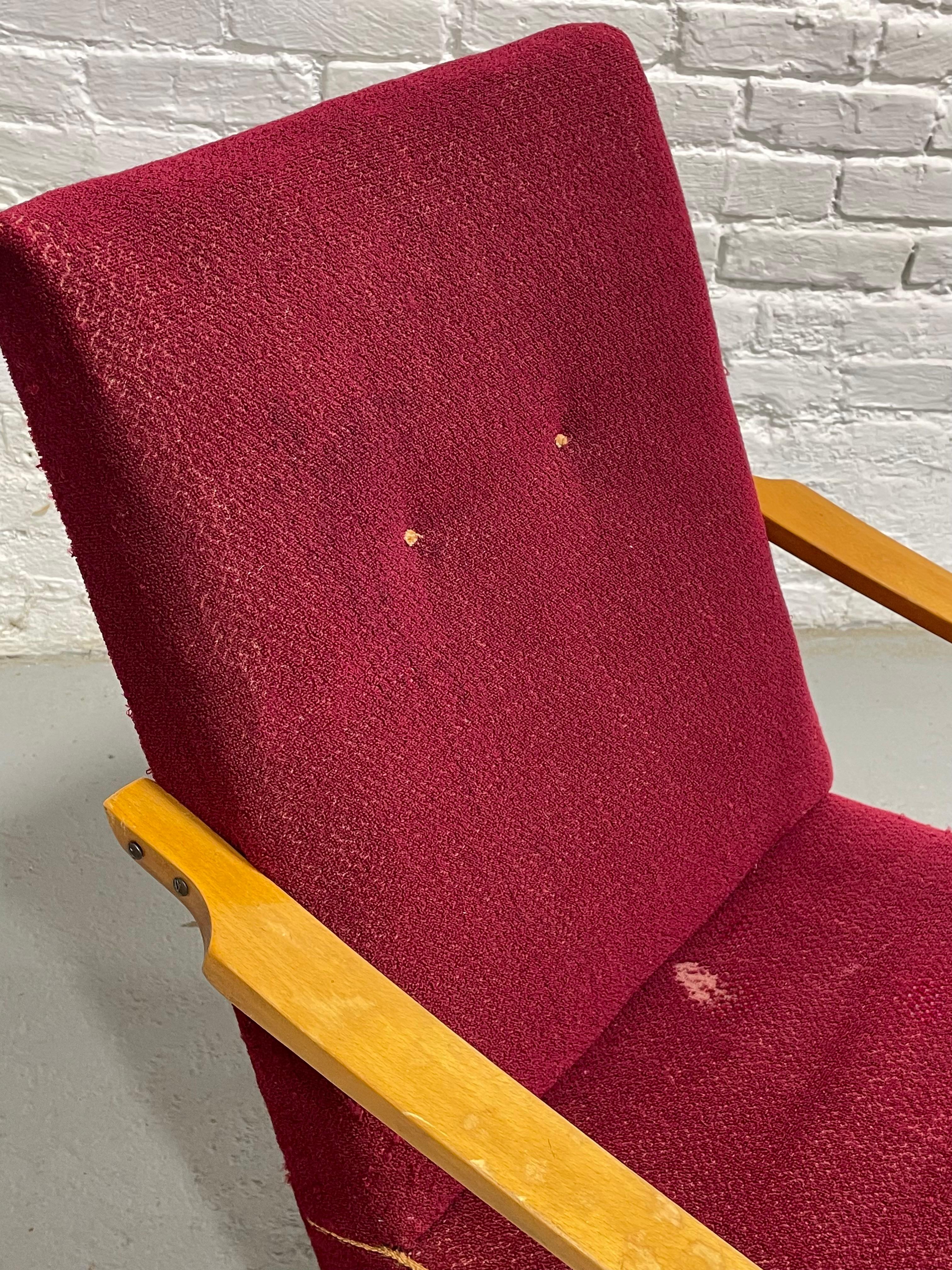 PAIRE - Chaises longues modernes du milieu du siècle par Jaroslav Smidek, fabriquées en République tchèque, années 1960 en vente 3