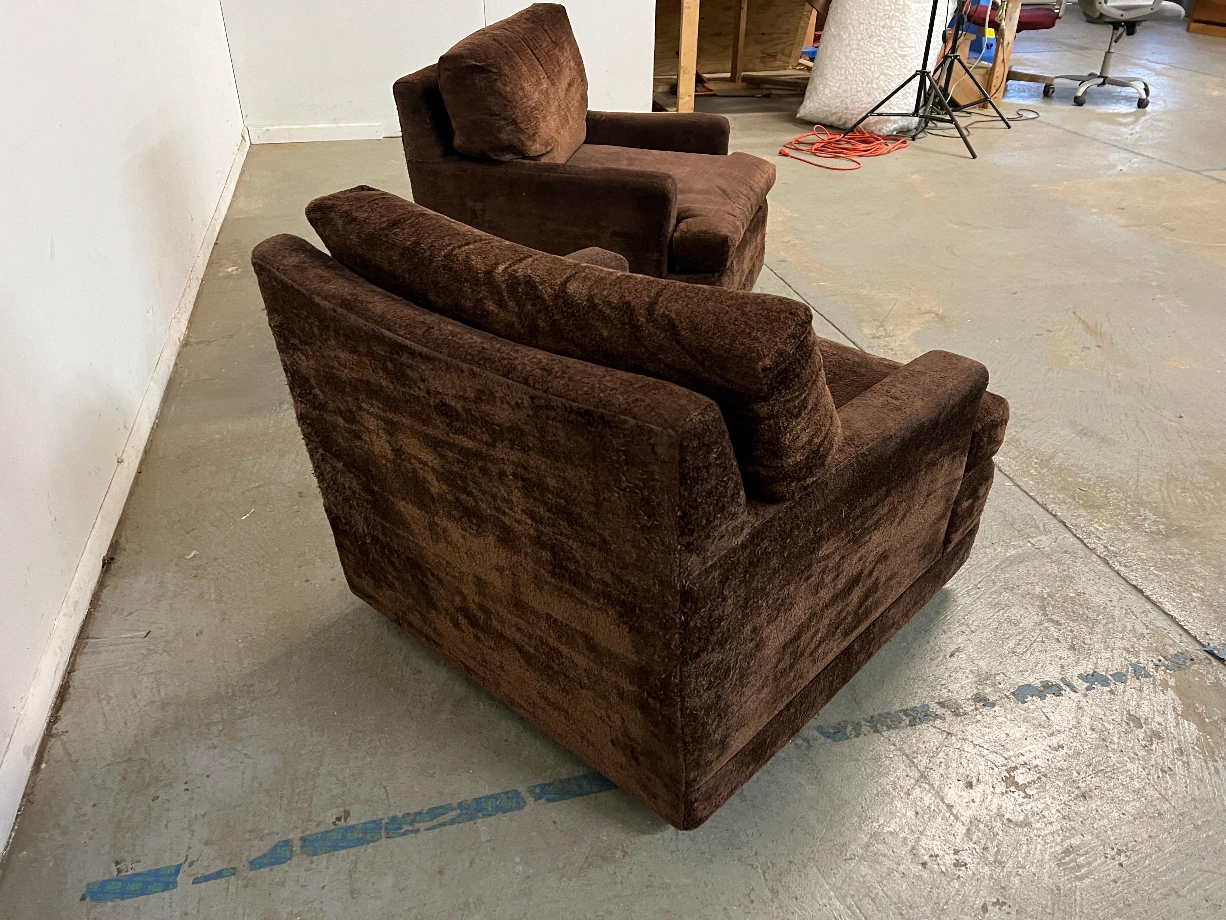 20th Century Pair - Mid-Century Modern Milo Baughman Style Cube Roller Pit Club Chairs  For Sale