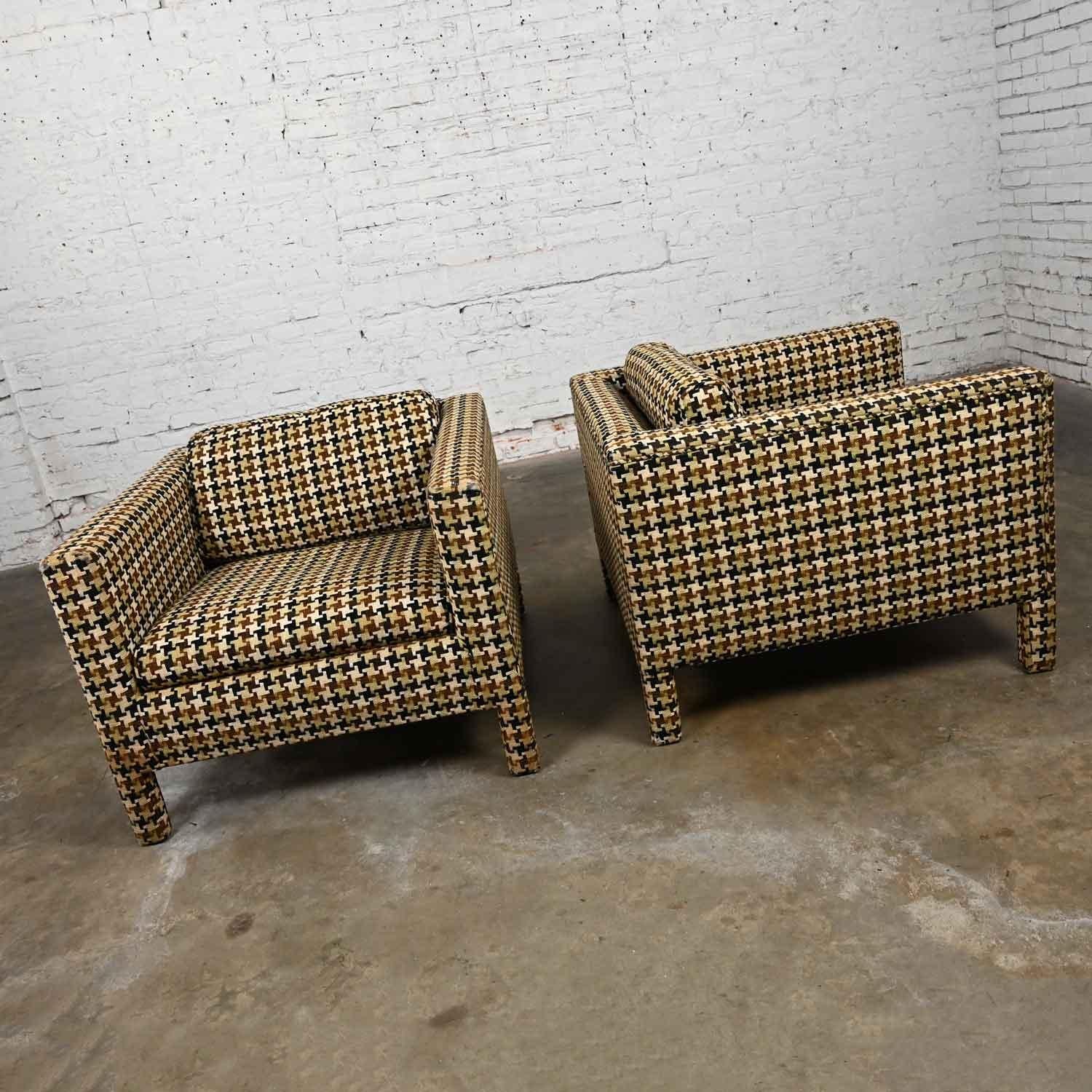 20th Century Pair Mid-Century Modern - Modern Parson’s Cube Club Chairs Houndstooth Fabric