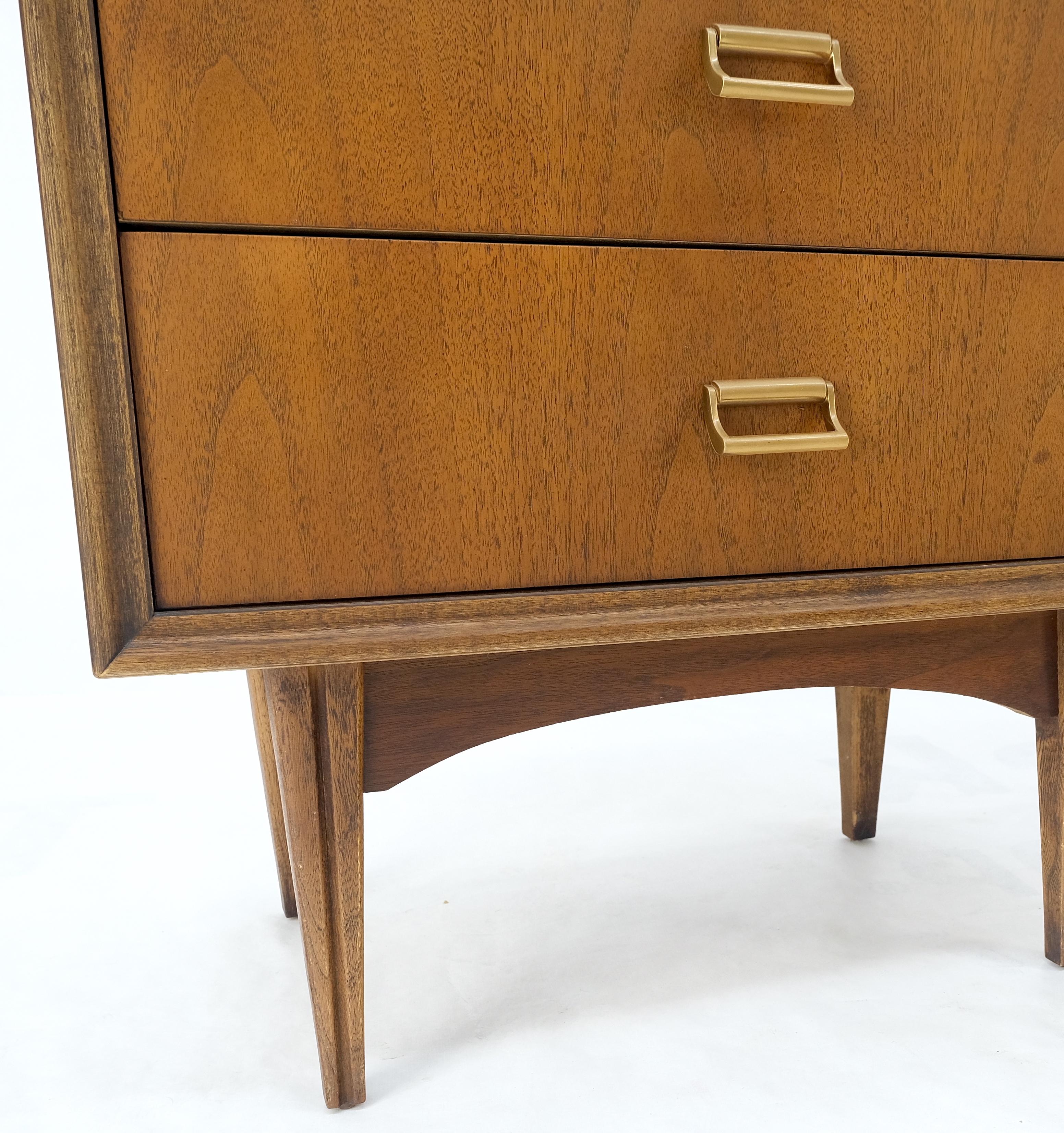 American Pair Mid-Century Modern Oiled Walnut Two Drawers End Tabled Nightstands Mint! For Sale