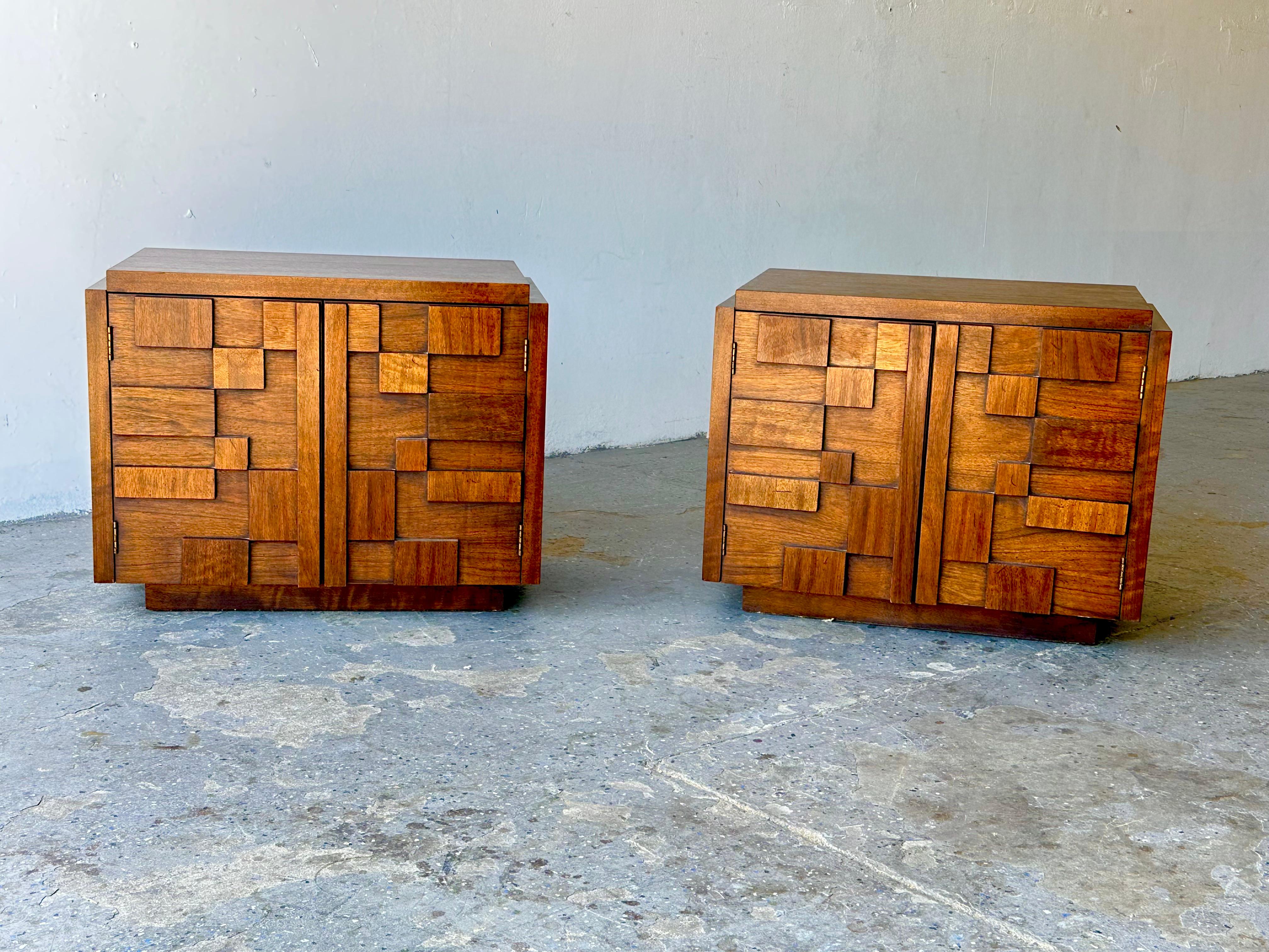 Pair  Mid-Century Modern Paul Evans Style Lane Staccato Brutalist  Nightstands.
28ʺW × 16.5ʺD × 22ʺH
Top and sides professionally refinished.
We have some other pieces from the line in Photos . Each is sold separately and as of listing is available.