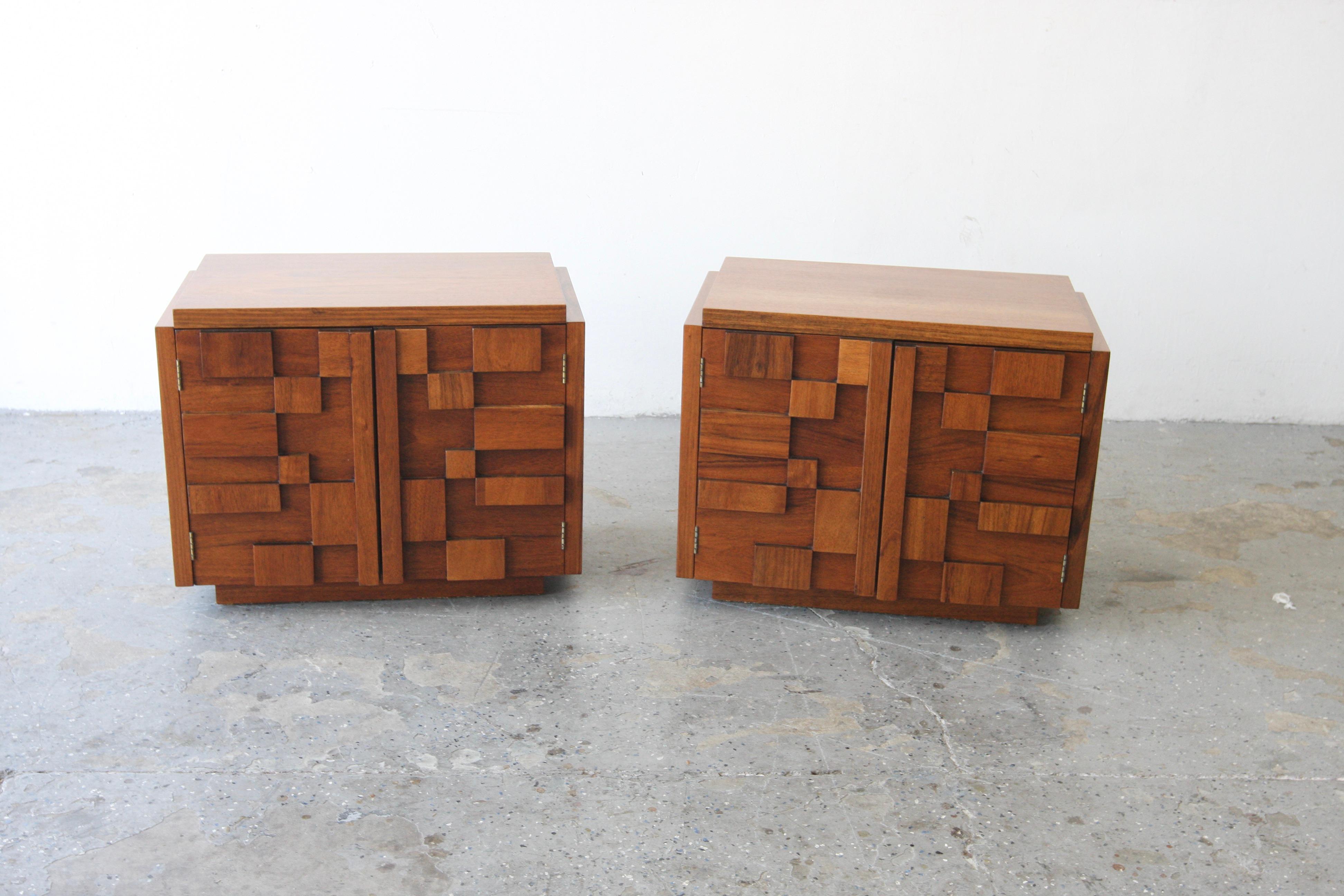 Pair  Mid-Century Modern Paul Evans Style Lane Staccato Brutalist  Nightstands.

28ʺW × 16.5ʺD × 22ʺH

Professionally refinished.
We have some other pieces from the line in Photos . Each is sold separately and as of listing is available. Please