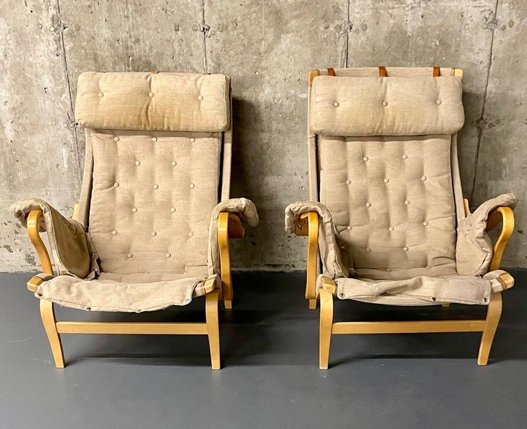 Pair Mid-Century Modern Pernilla Arm / Lounge Chairs by Bruno Mathsson, Denmark In Good Condition For Sale In Stamford, CT