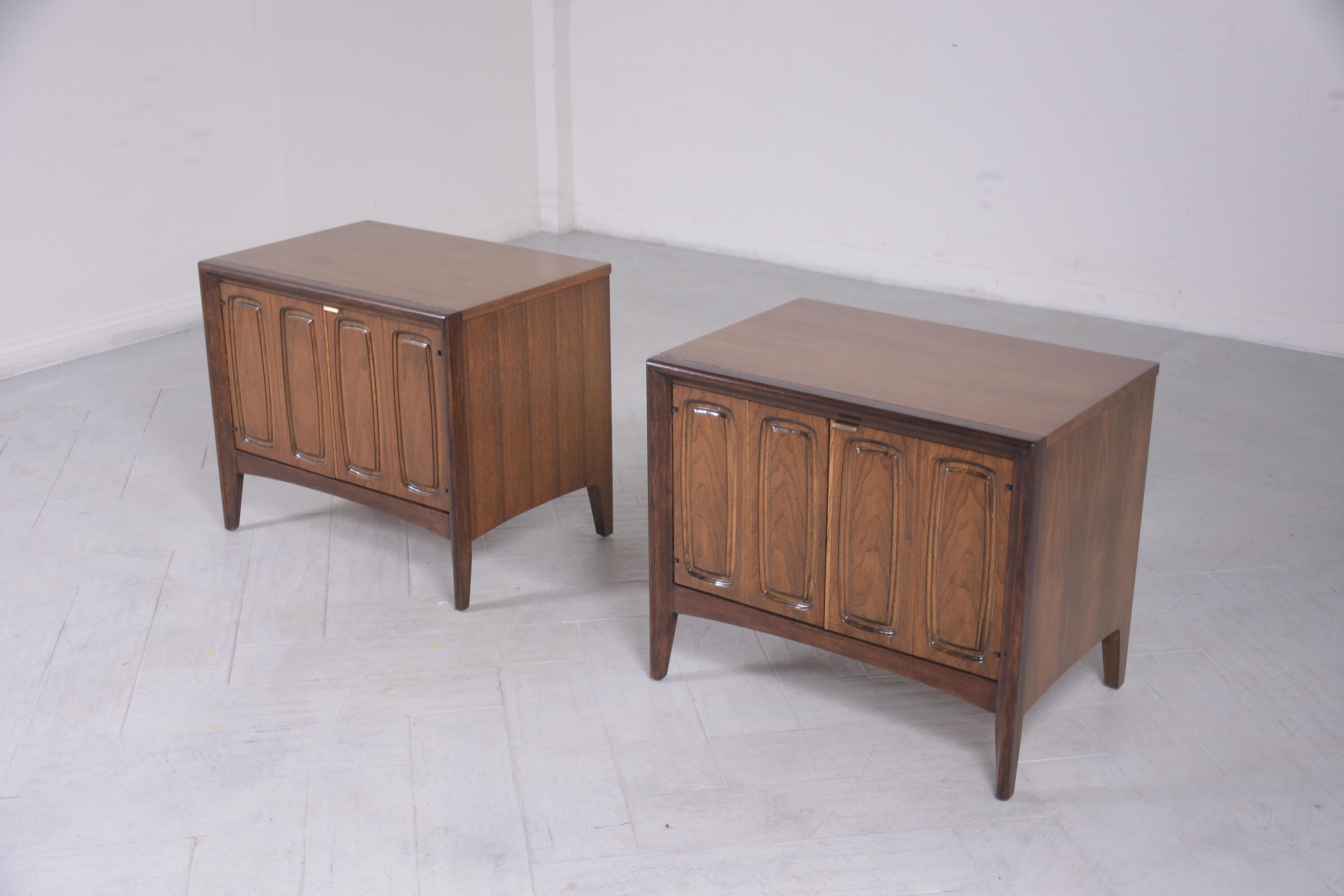 Refined Vintage 1960s Walnut Nightstands: Mid-Century Modern Elegance Restored In Good Condition For Sale In Los Angeles, CA