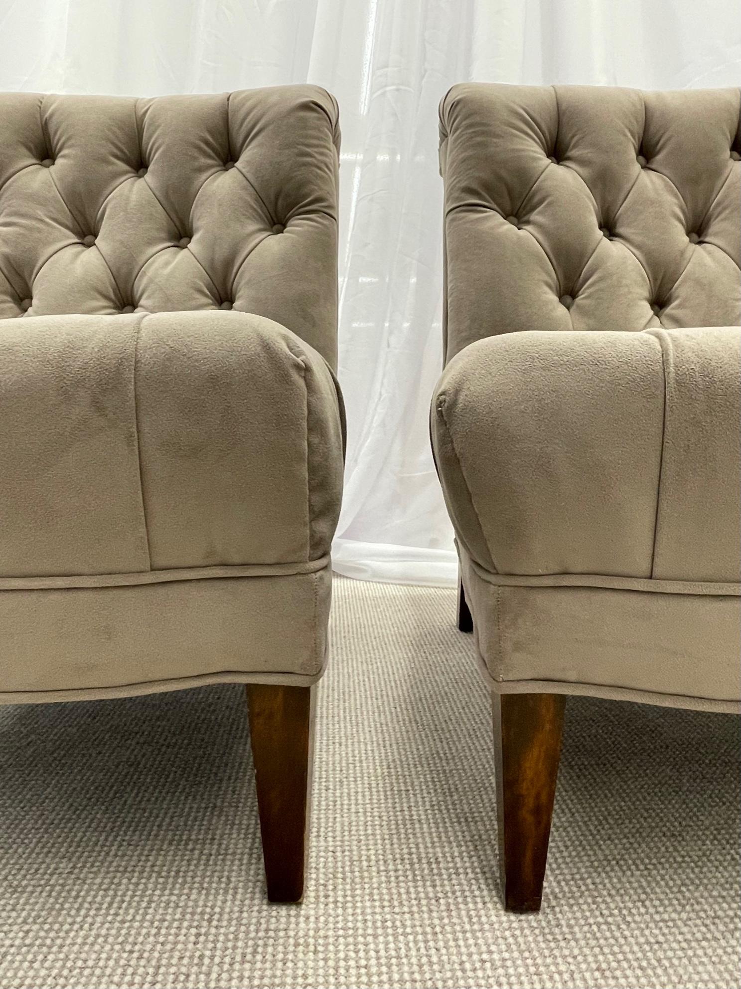 Paar Mid-Century Modern Slipper/Lounge-Stühle, amerikanischer Designer, getuftet, Wildleder	 (Ende des 20. Jahrhunderts) im Angebot