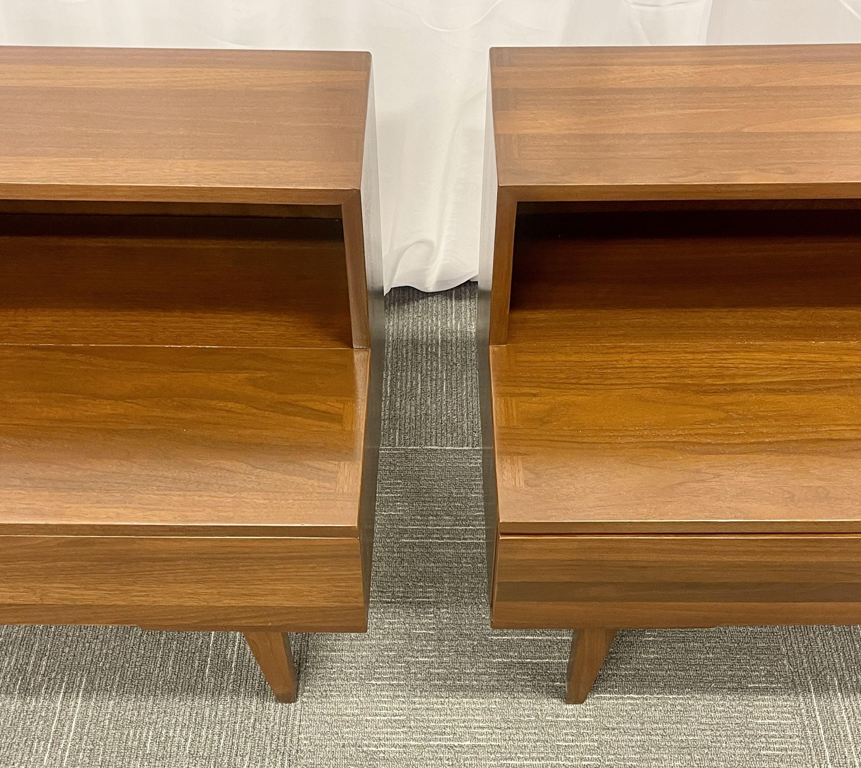 Pair Mid-Century Modern Step End Tables/Nightstands, Nakashima Style, American 7