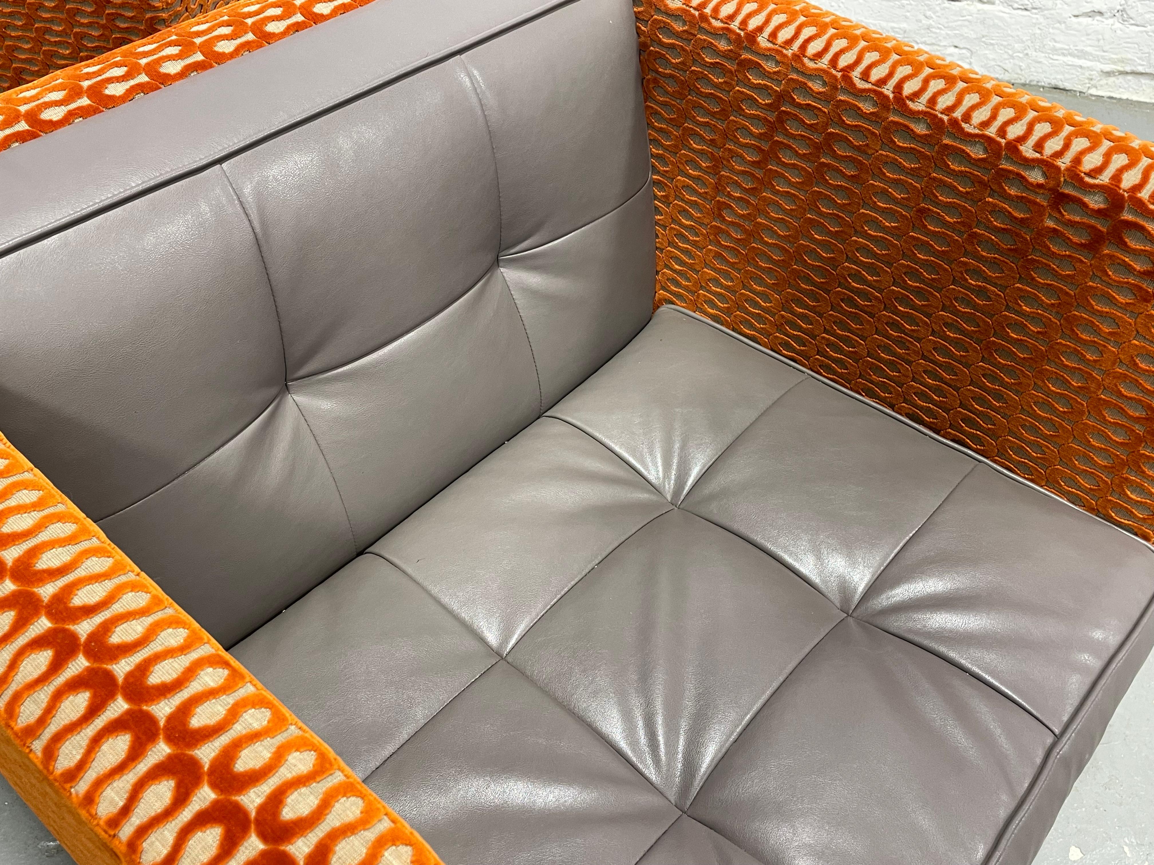 Pair Mid Century Modern styled Lounge Chairs with Custom Upholstery, NienKamper For Sale 6