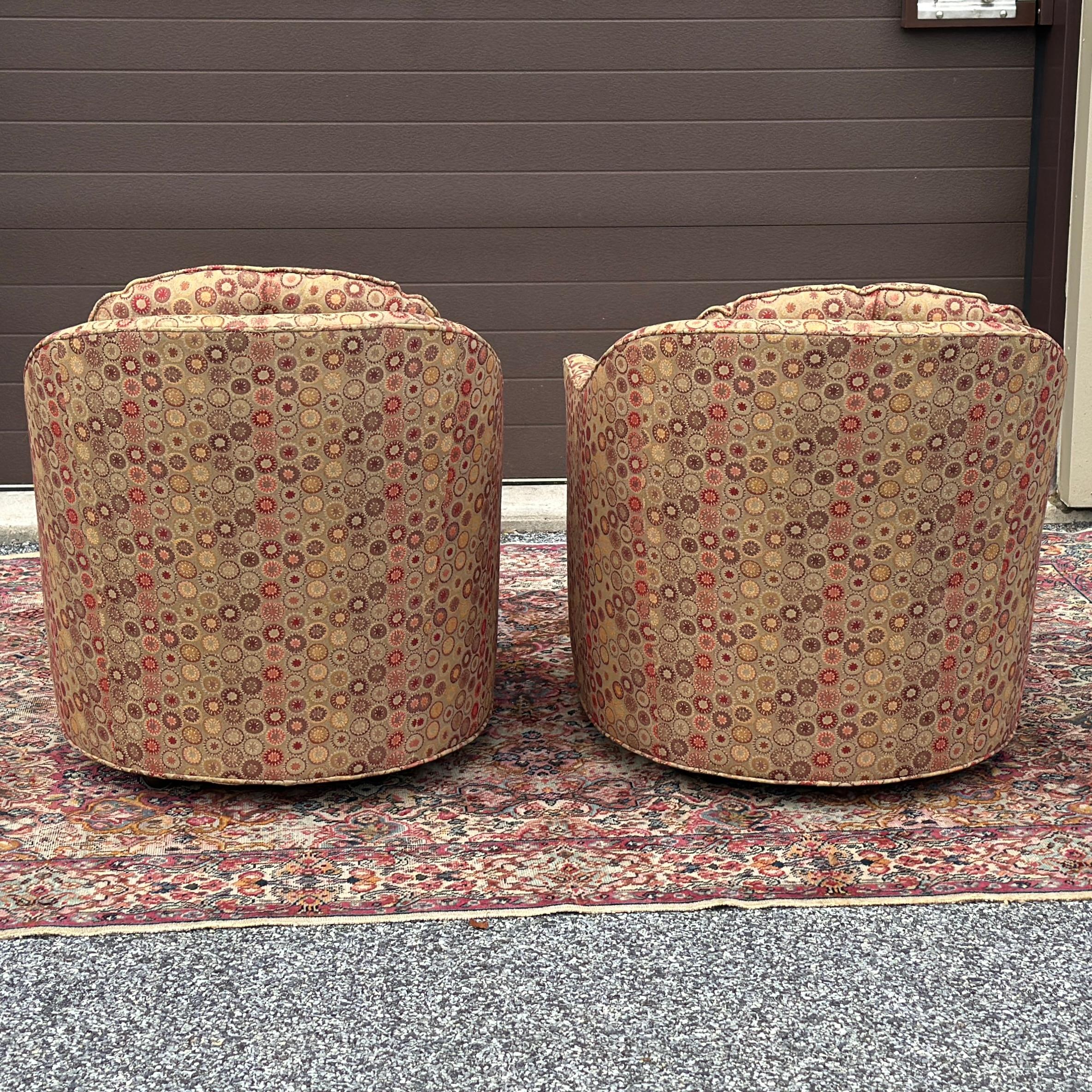 Pair Mid-Century Modern Upholstered Barrel Back Lounge Club Chairs on Casters For Sale 5