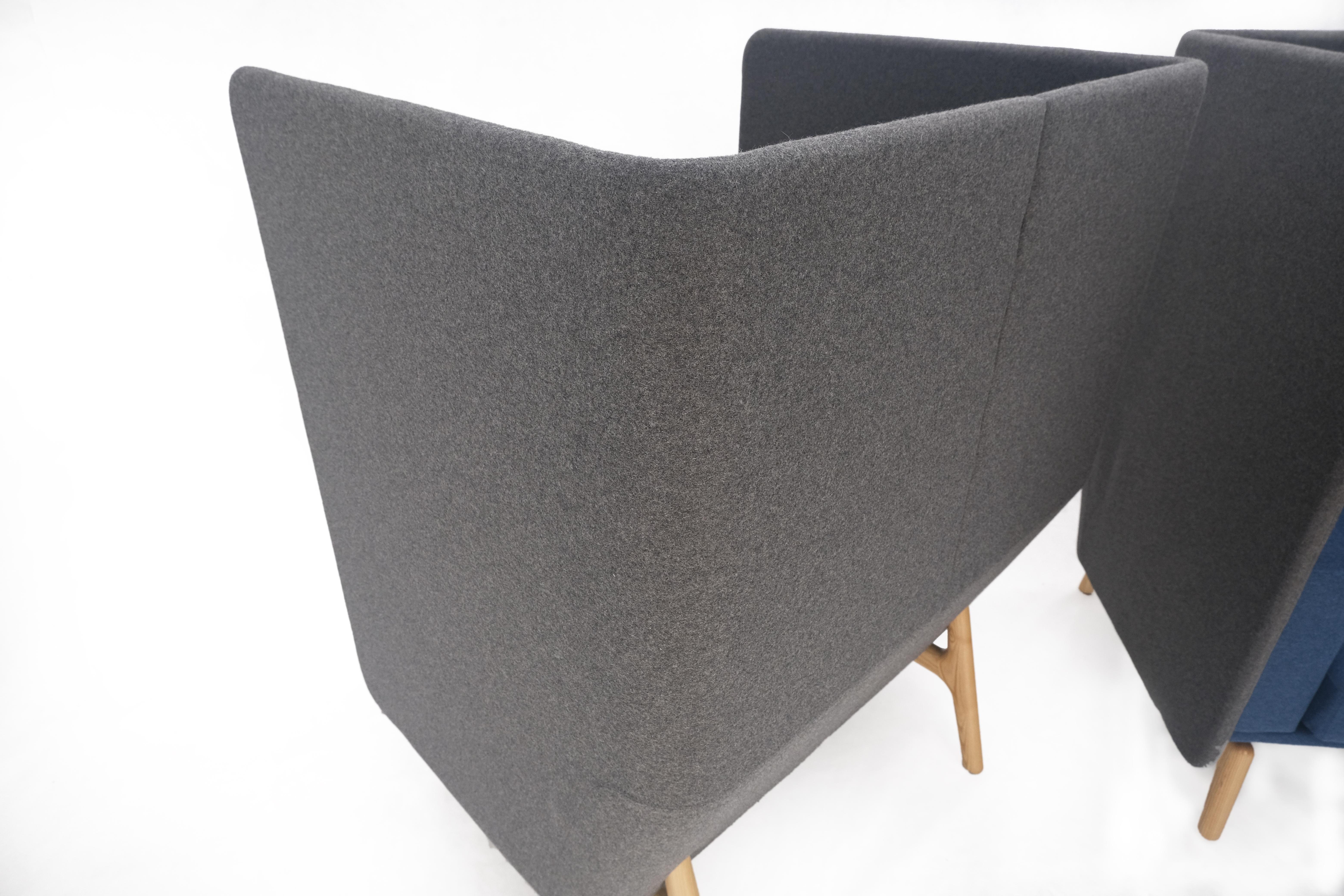 American Pair Mid Century Modern Wingback Lounge Chairs Blue Grey Wool Upholstery MINT! For Sale