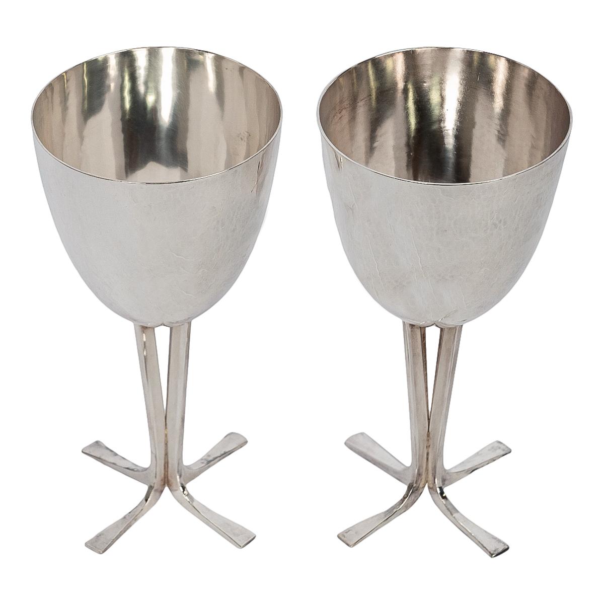 Coppia di calici d'argento modernisti della metà del secolo Joe Reyes Apodaca Oregon 1985 in vendita 1