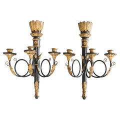 Paar Mid-Century Neoklassische Italienische Schwarz & Gold Giltwood Arrow Kerzenständer