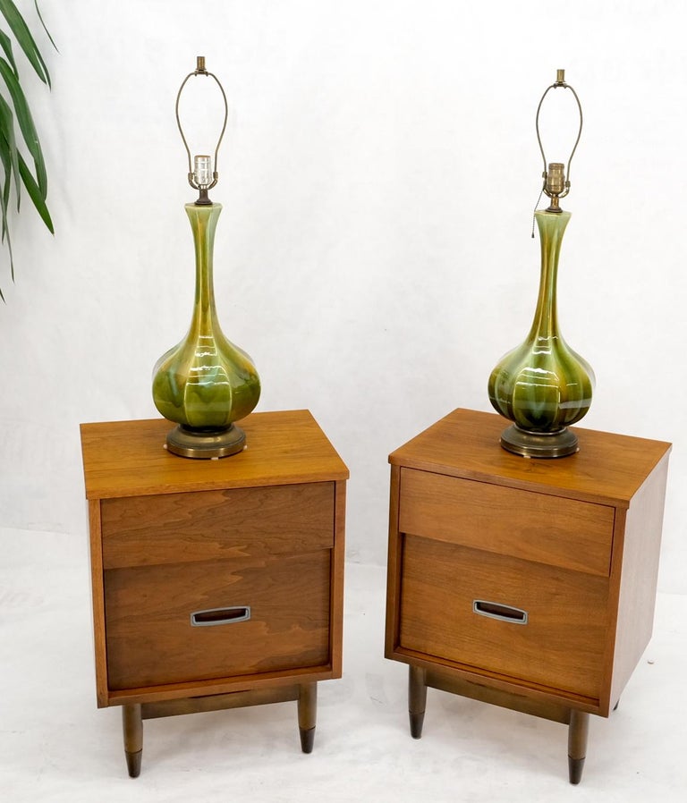 American Pair Mid Century Onion Shape Glazed Green Yellow Blue Lava Pattern Table Lamps  For Sale